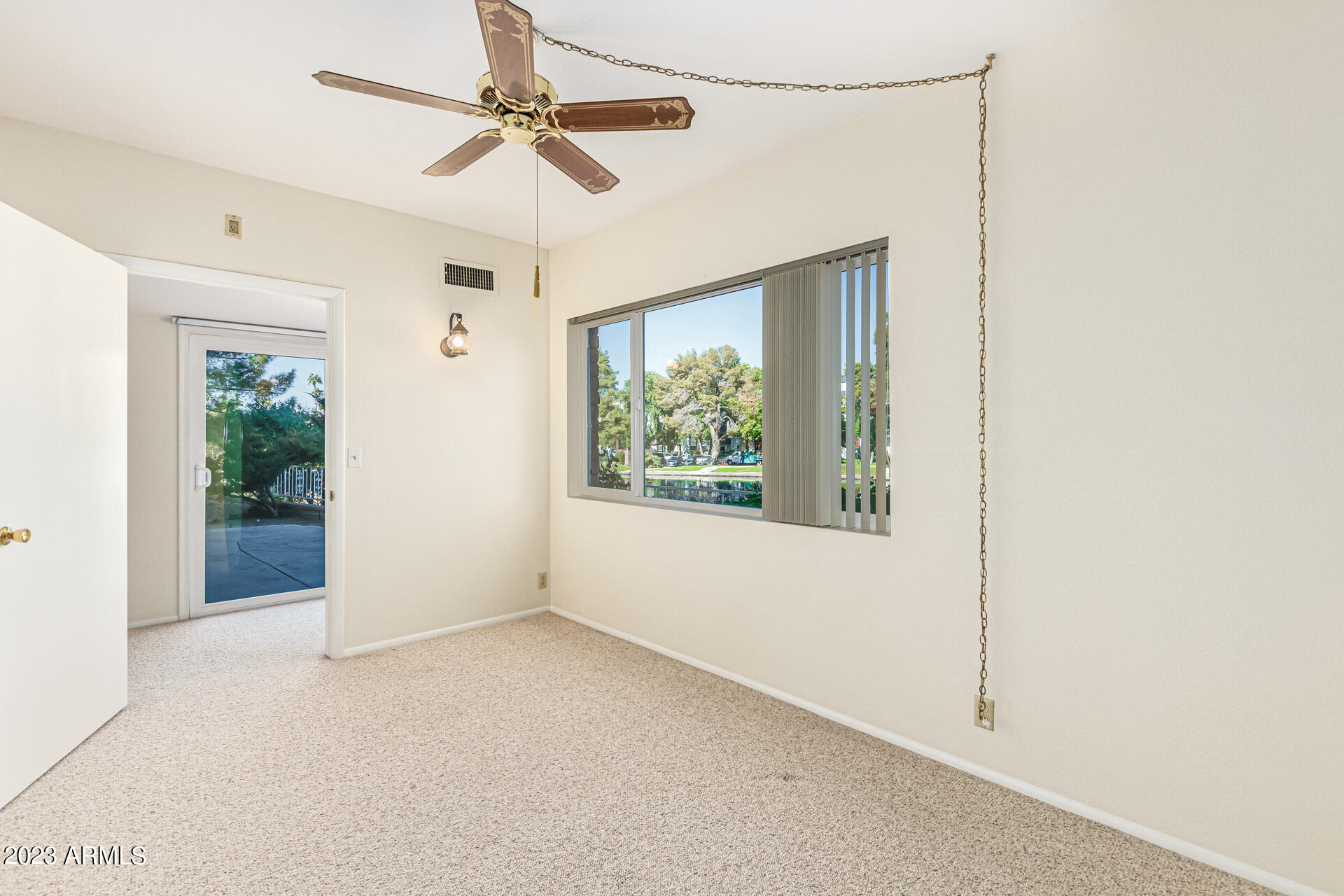 1017 E SANDPIPER Drive