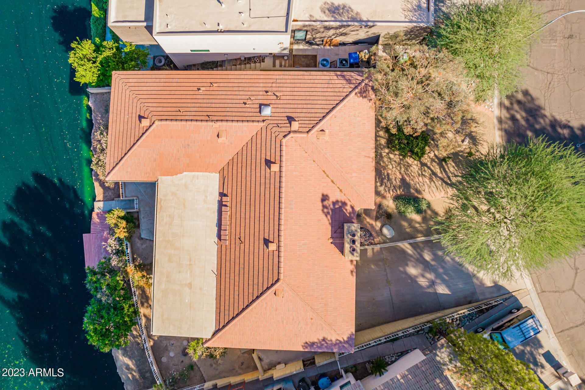 1017 E SANDPIPER Drive