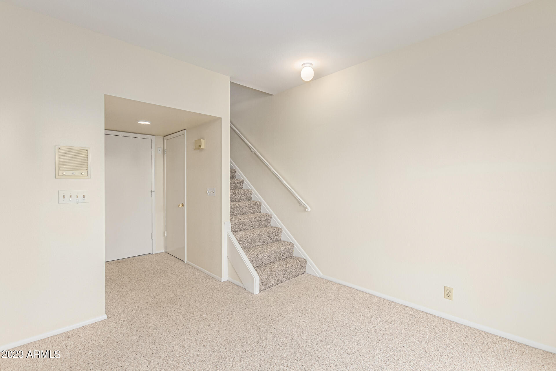 1017 E SANDPIPER Drive