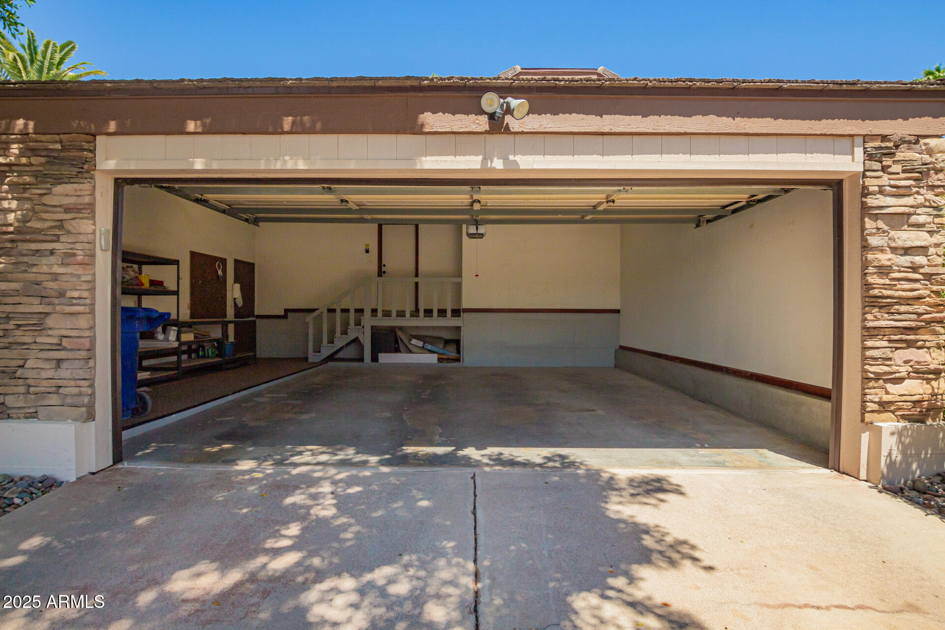 1070 E SANDPIPER Drive