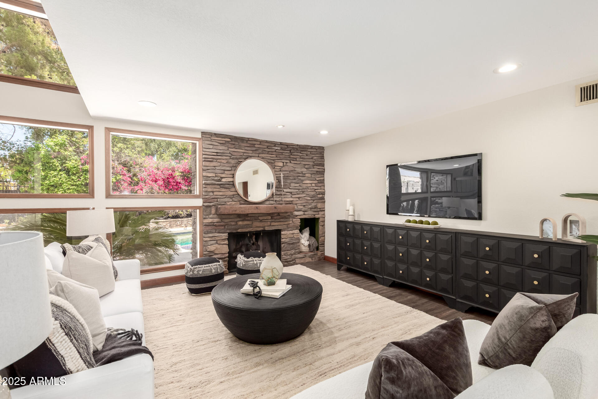 1070 E SANDPIPER Drive