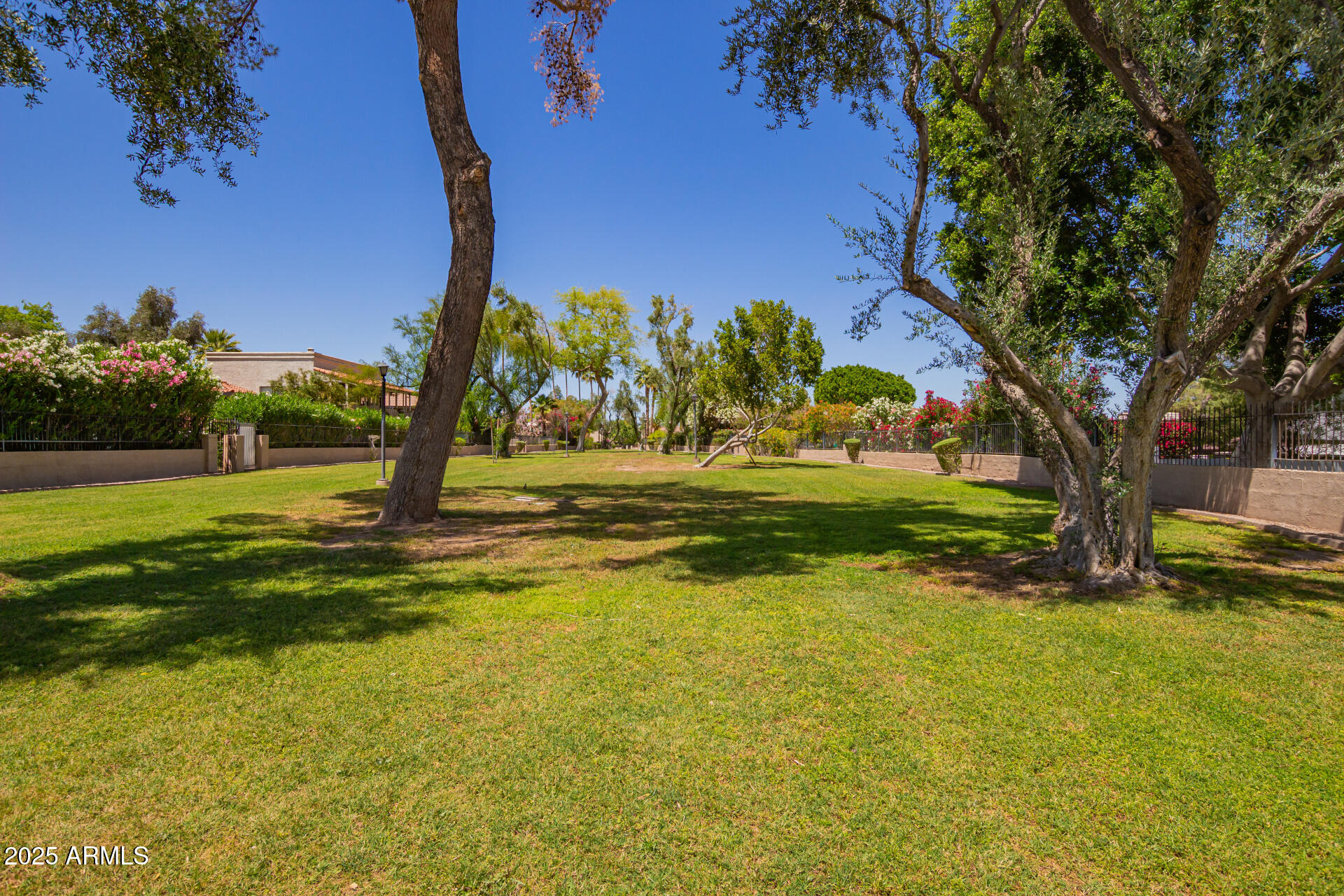1070 E SANDPIPER Drive