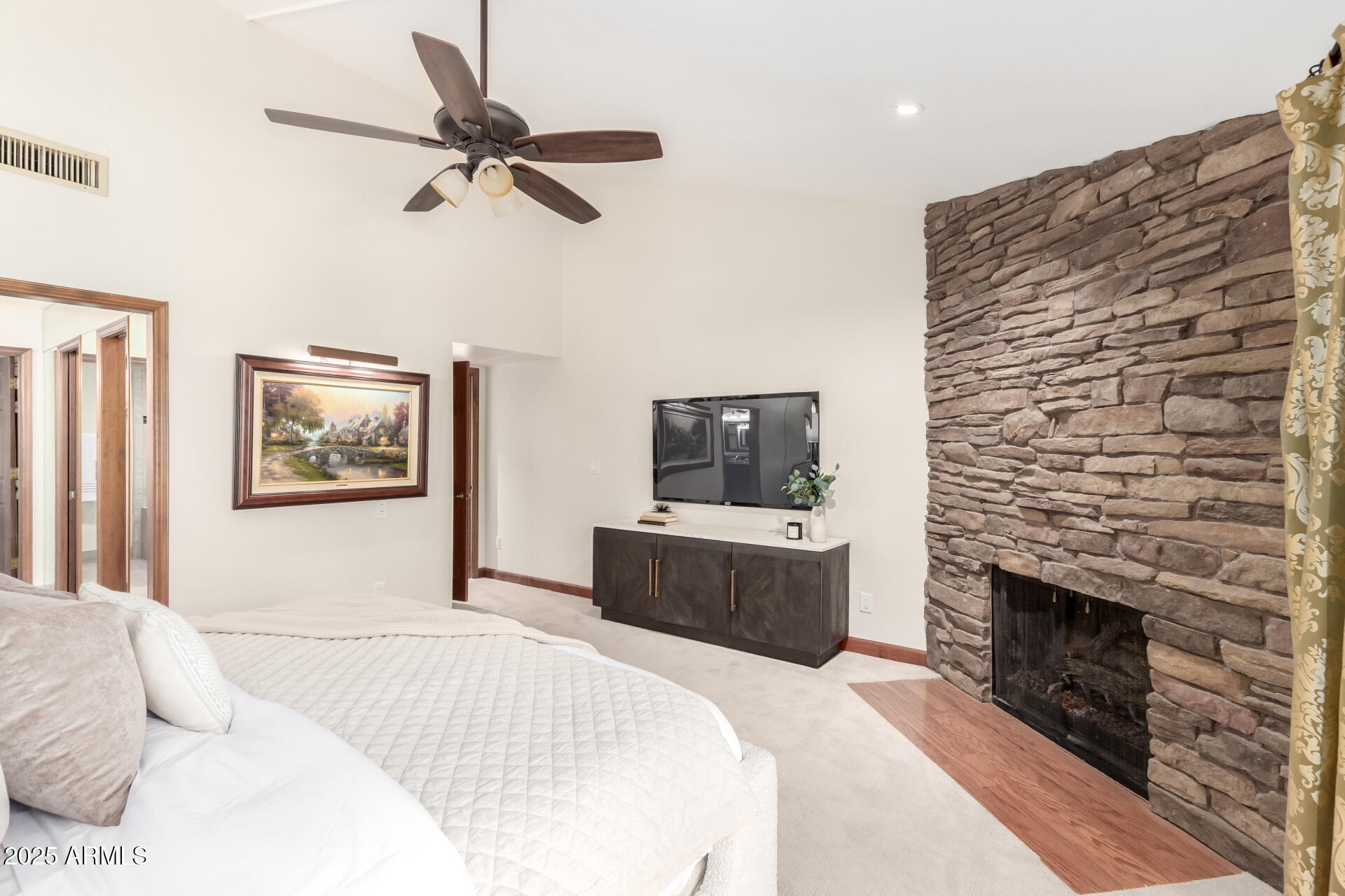 1070 E SANDPIPER Drive