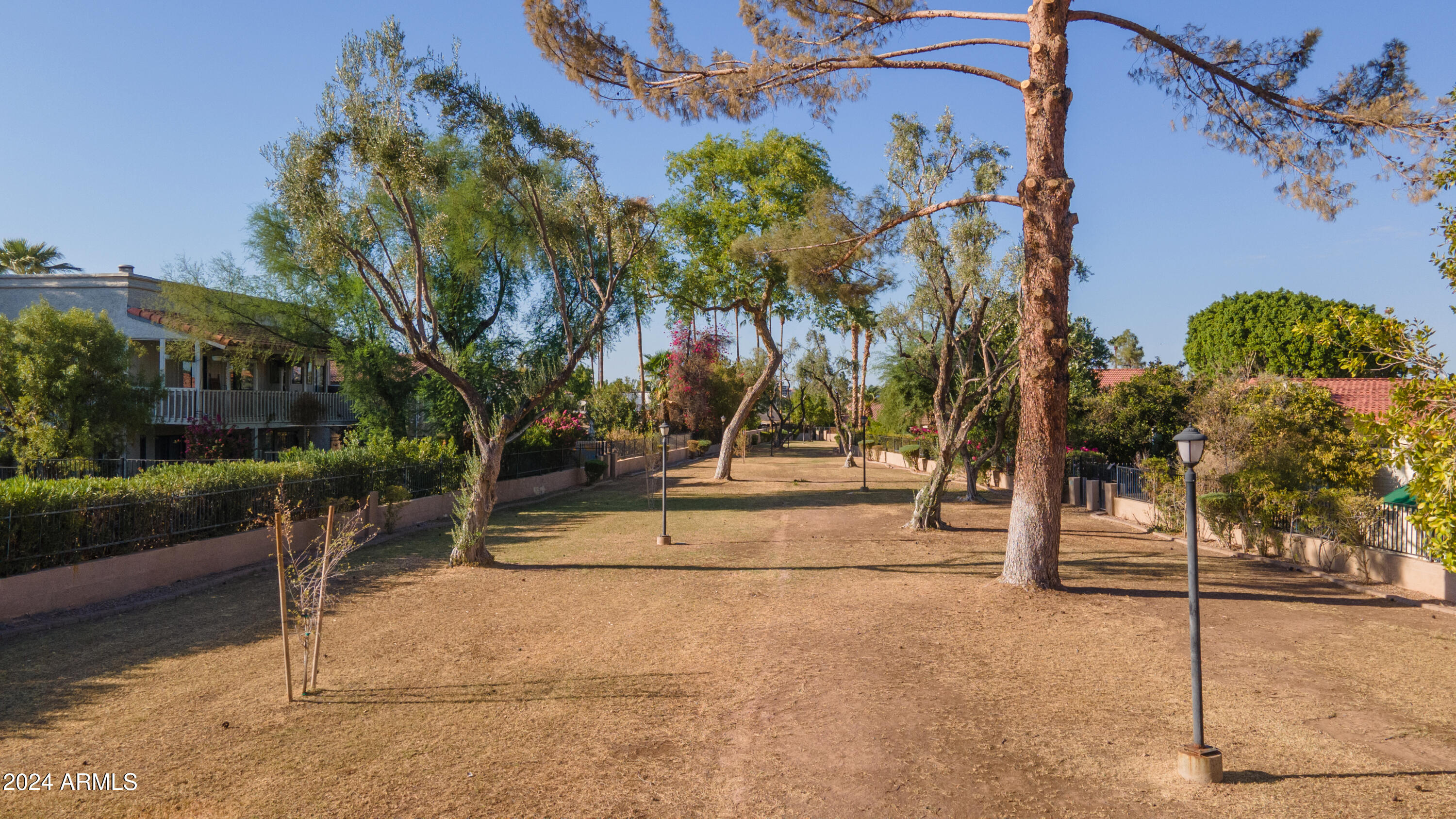 1070 E SANDPIPER Drive