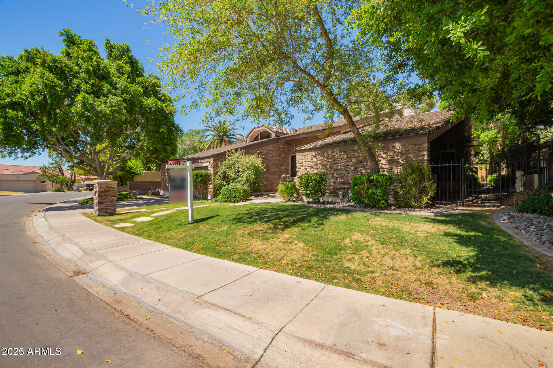 1070 E SANDPIPER Drive