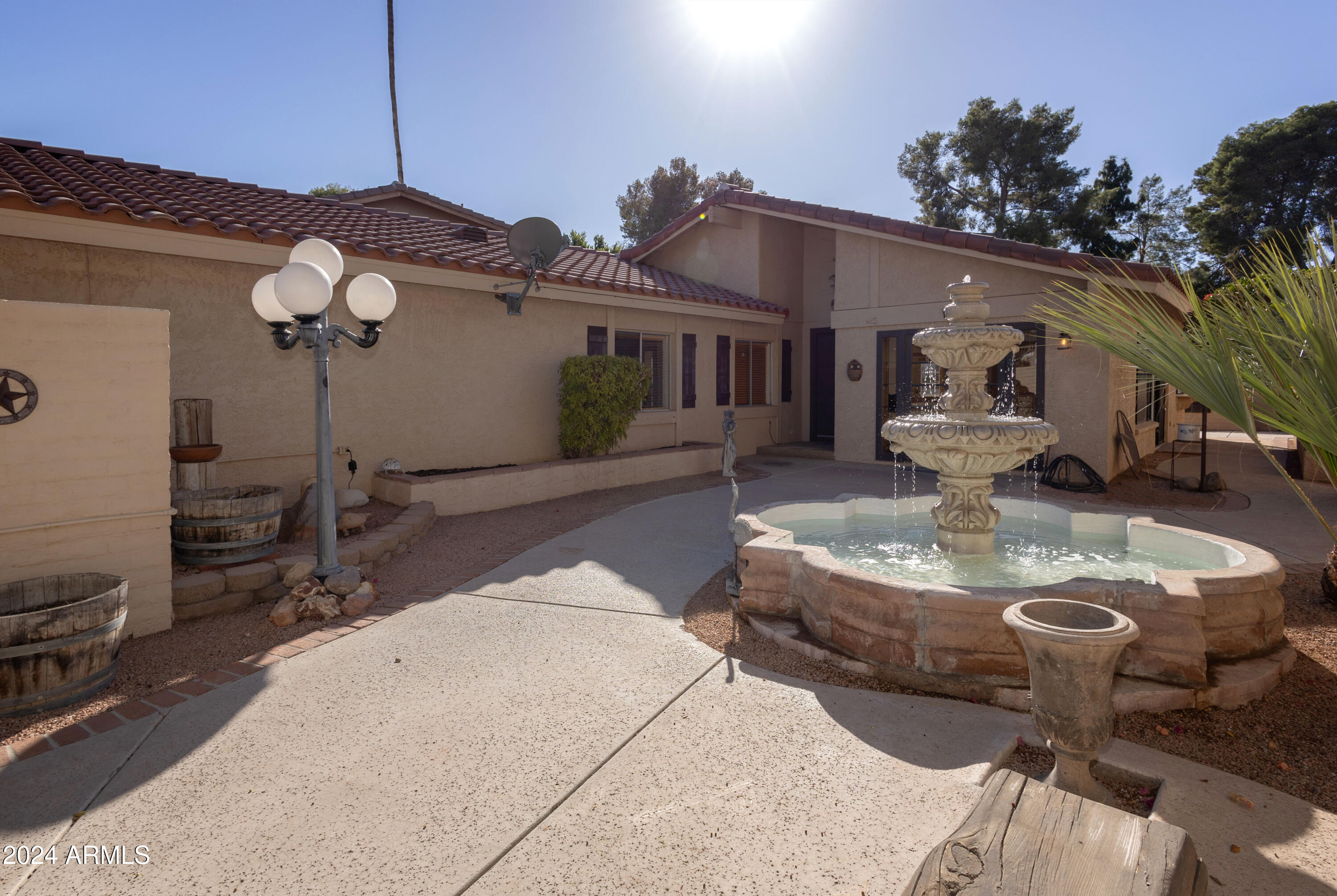 1523 E DRIFTWOOD Drive