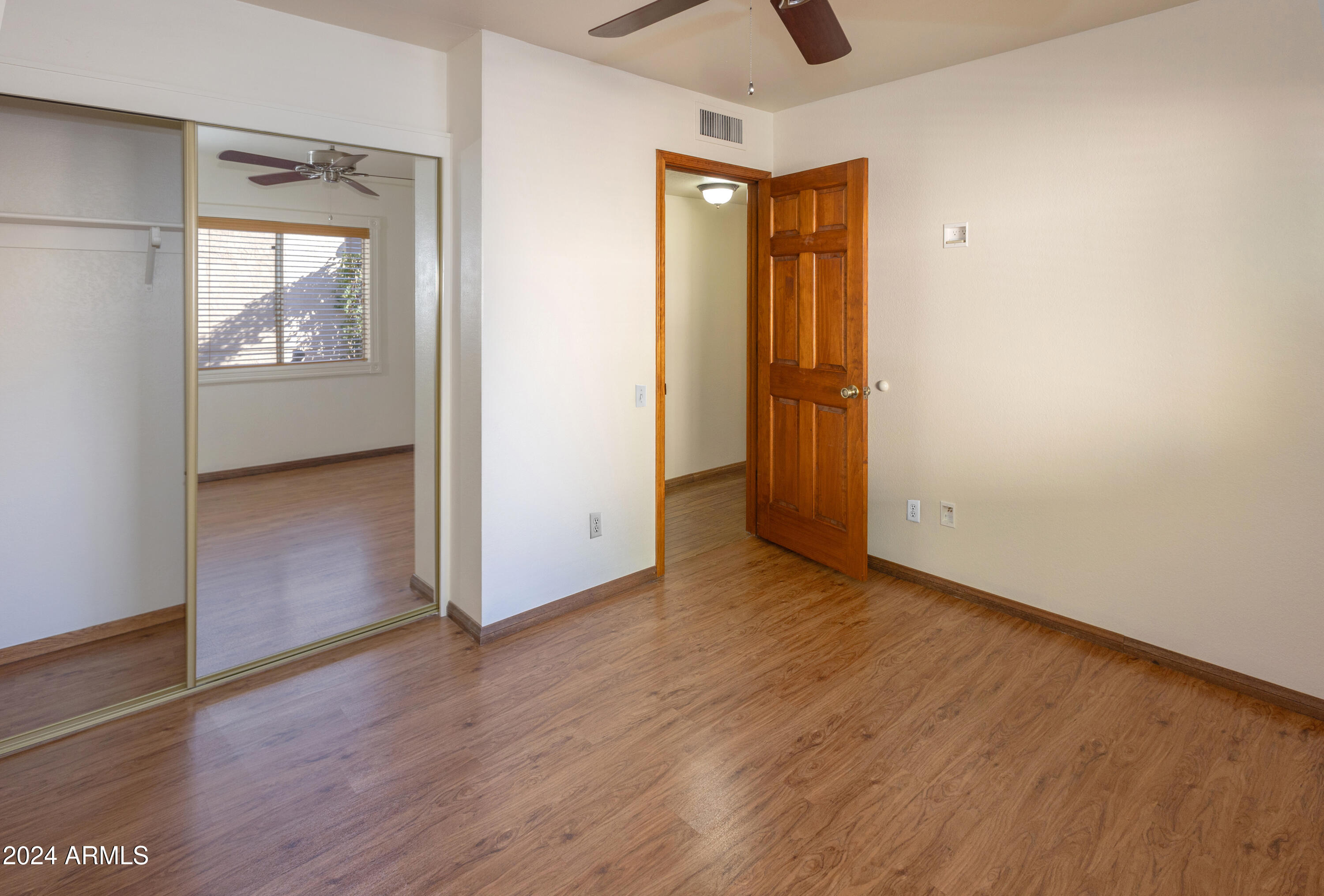 1523 E DRIFTWOOD Drive