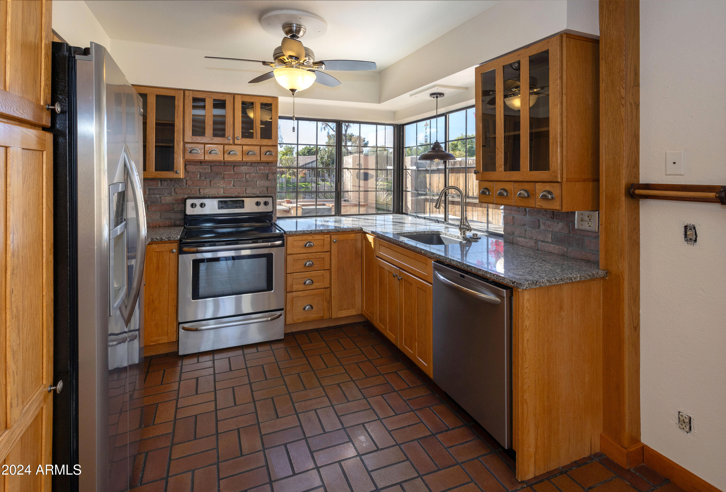 1523 E DRIFTWOOD Drive