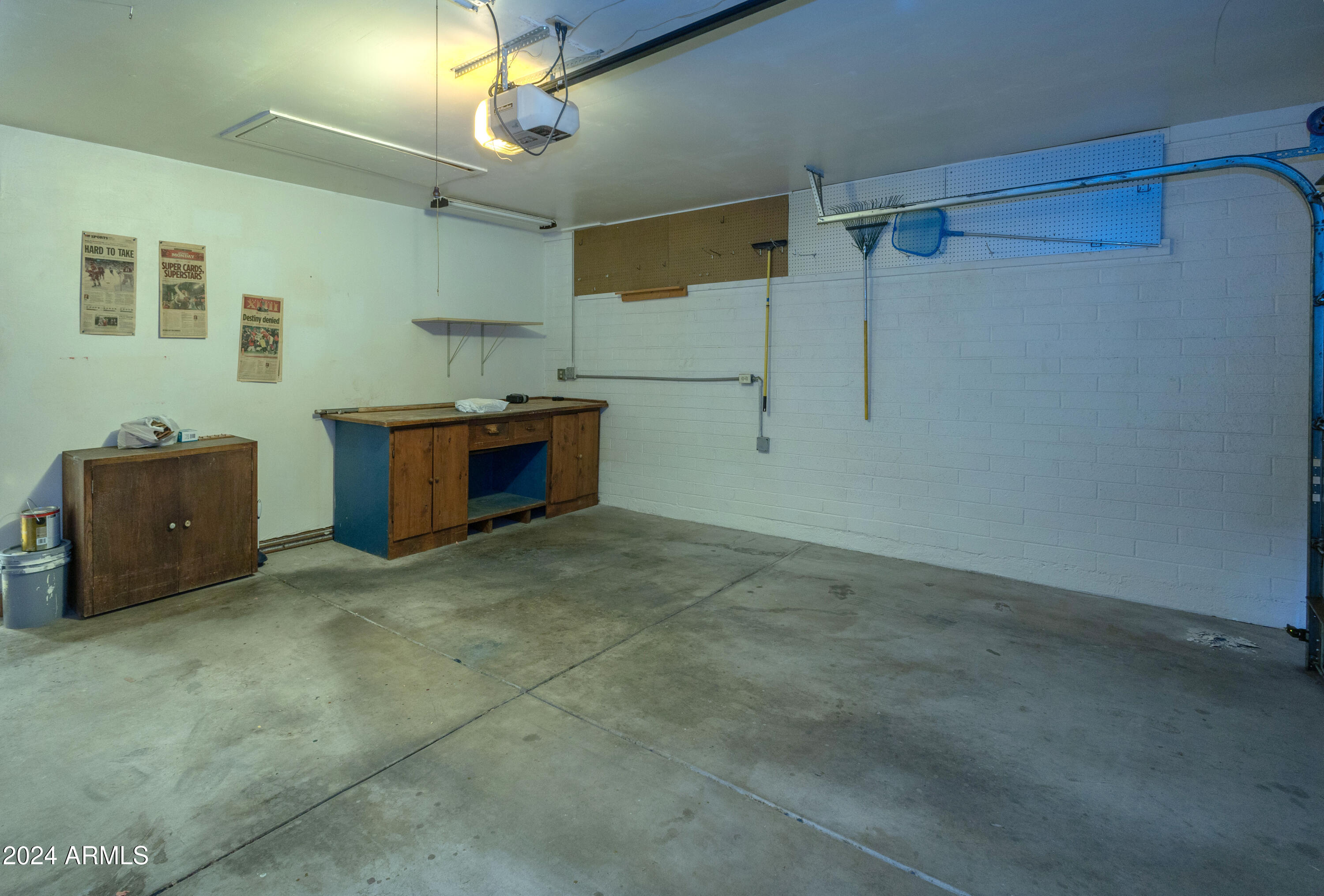 1523 E DRIFTWOOD Drive
