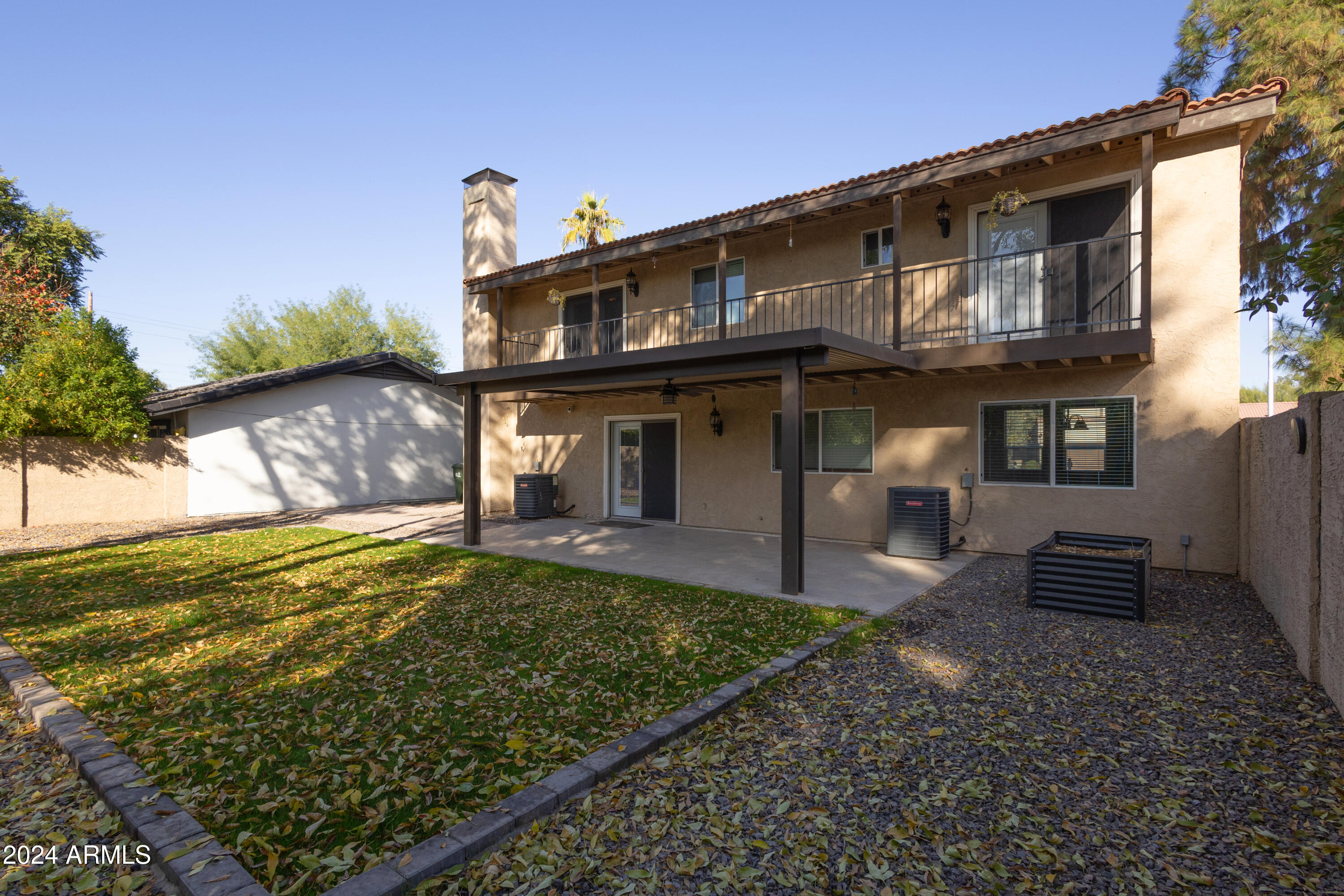 933 E DRIFTWOOD Drive