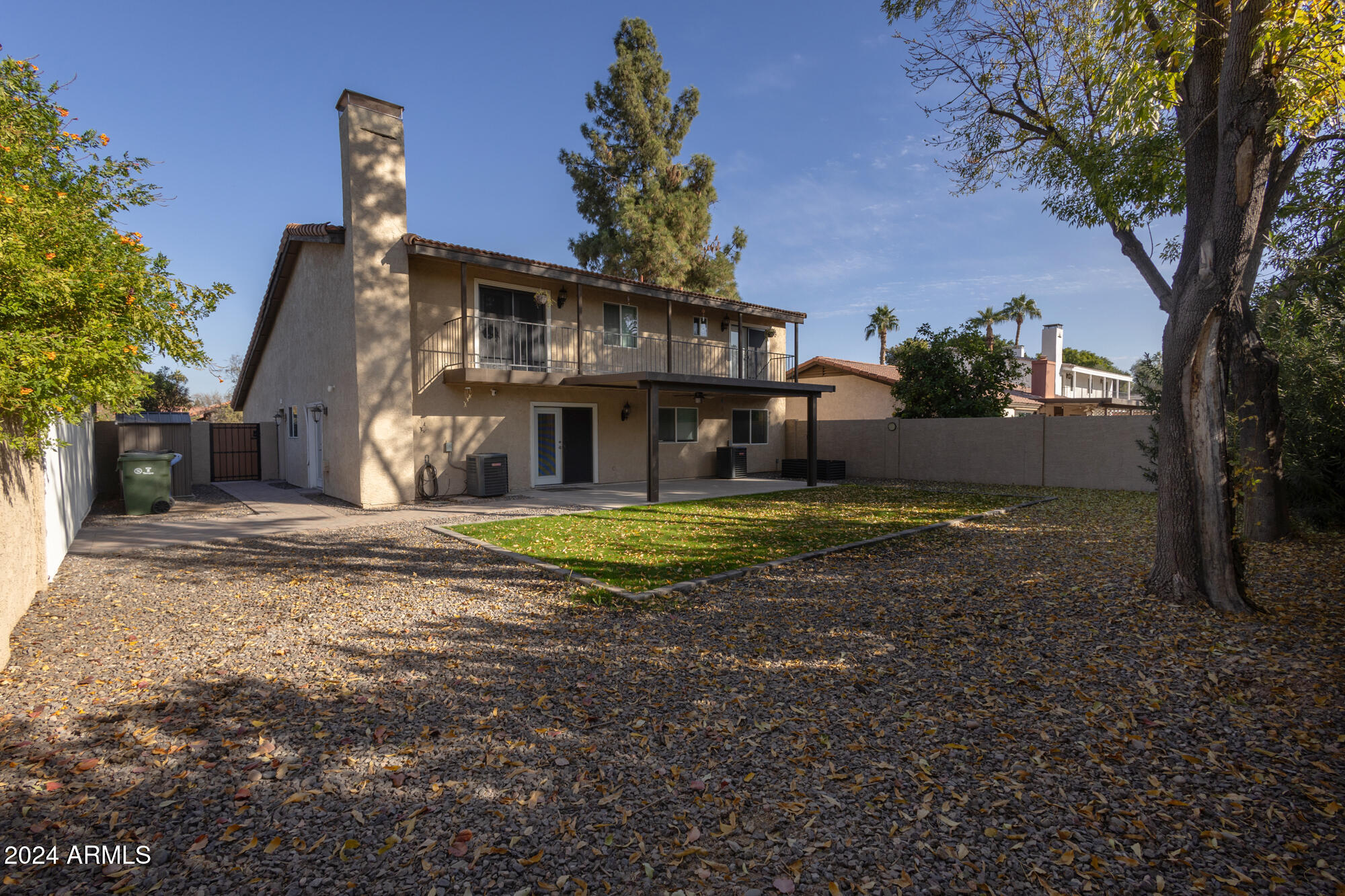 933 E DRIFTWOOD Drive