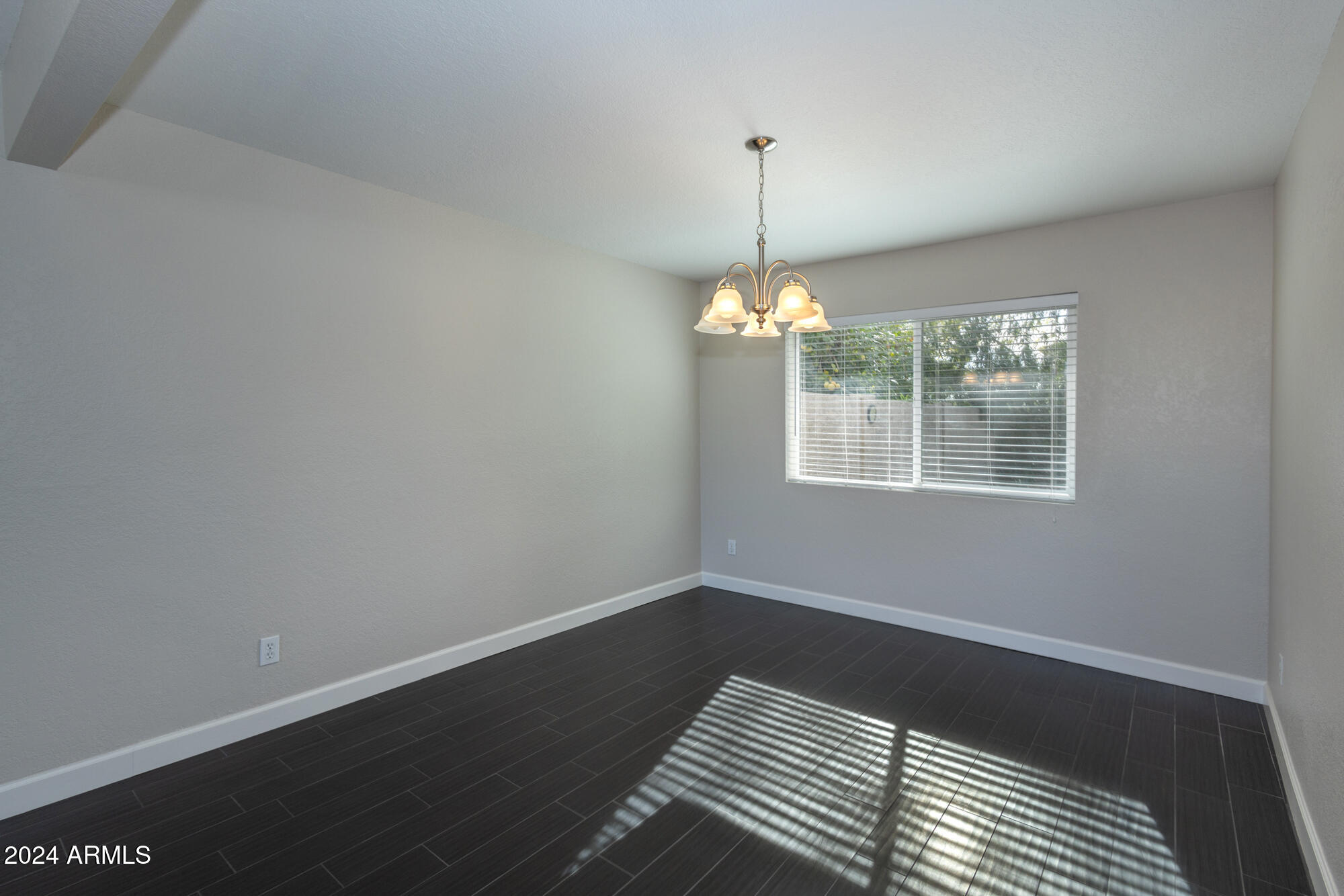 933 E DRIFTWOOD Drive