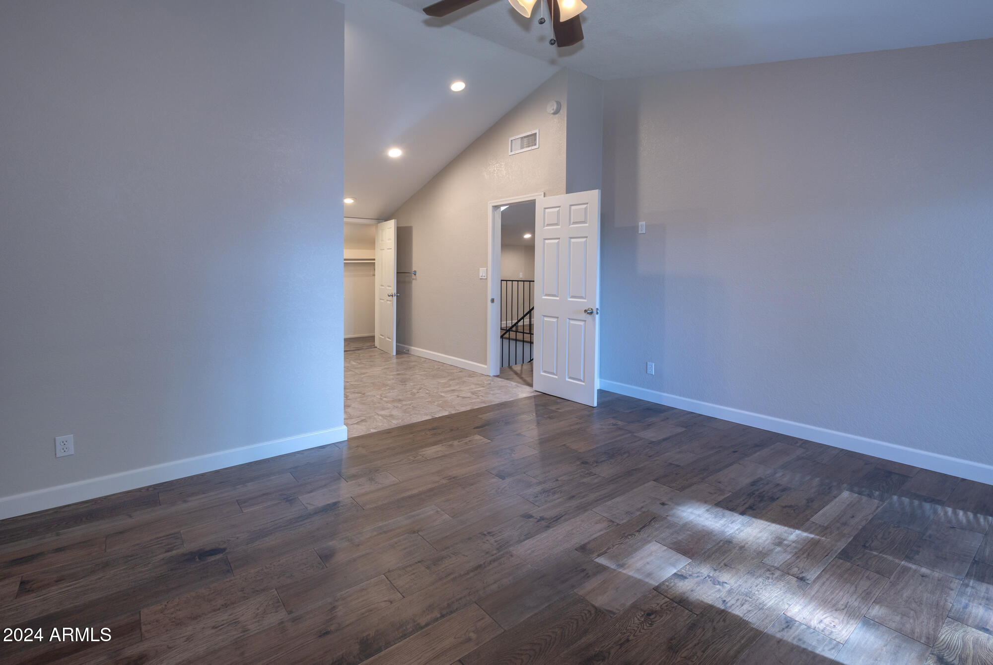 933 E DRIFTWOOD Drive