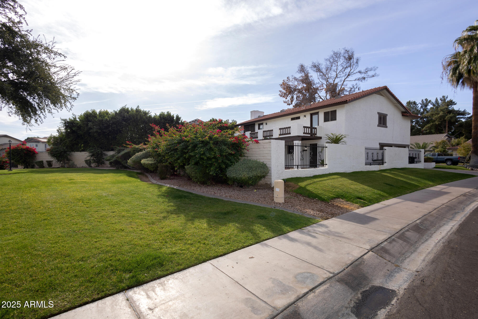1302 E STEAMBOAT BEND Drive