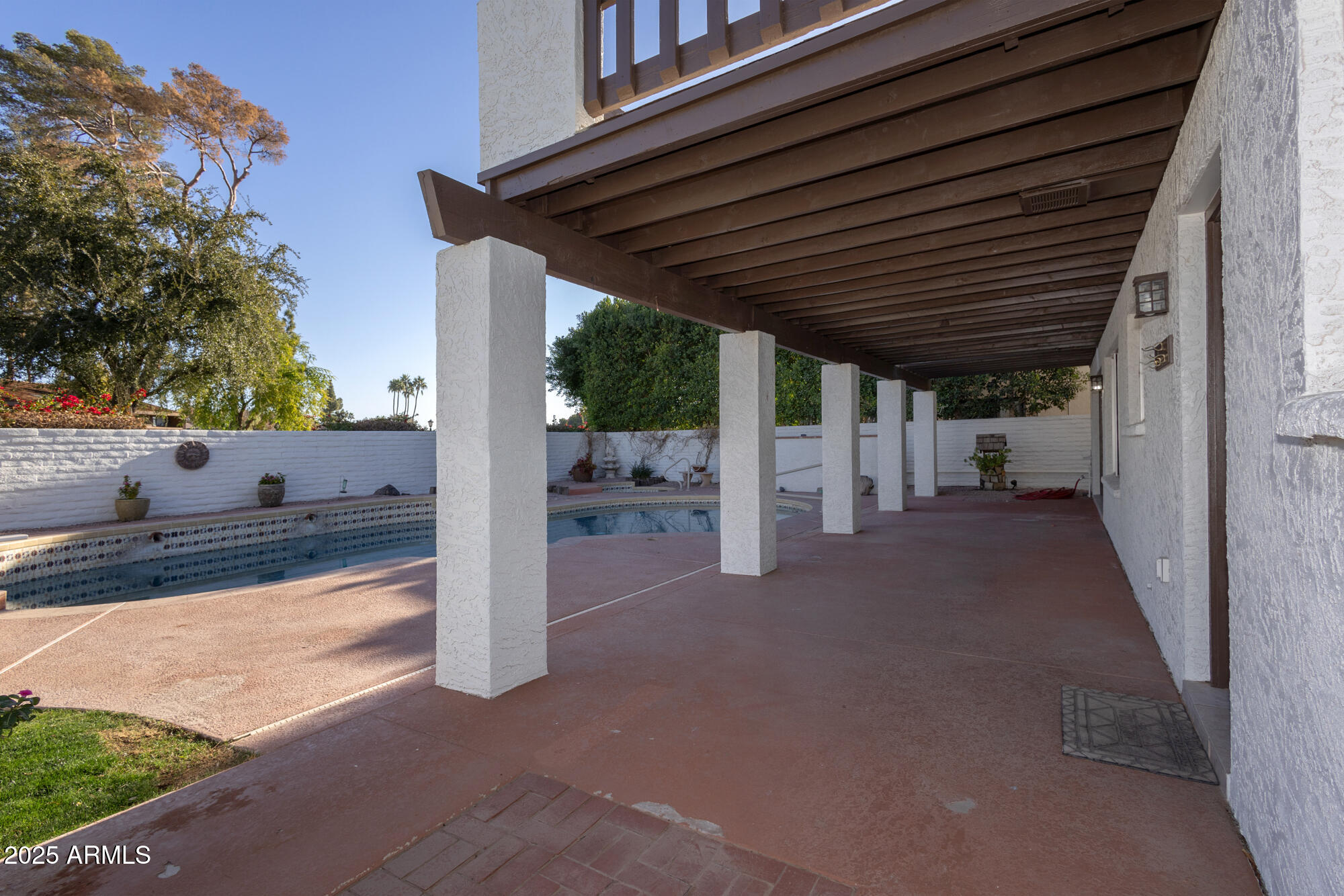1302 E STEAMBOAT BEND Drive