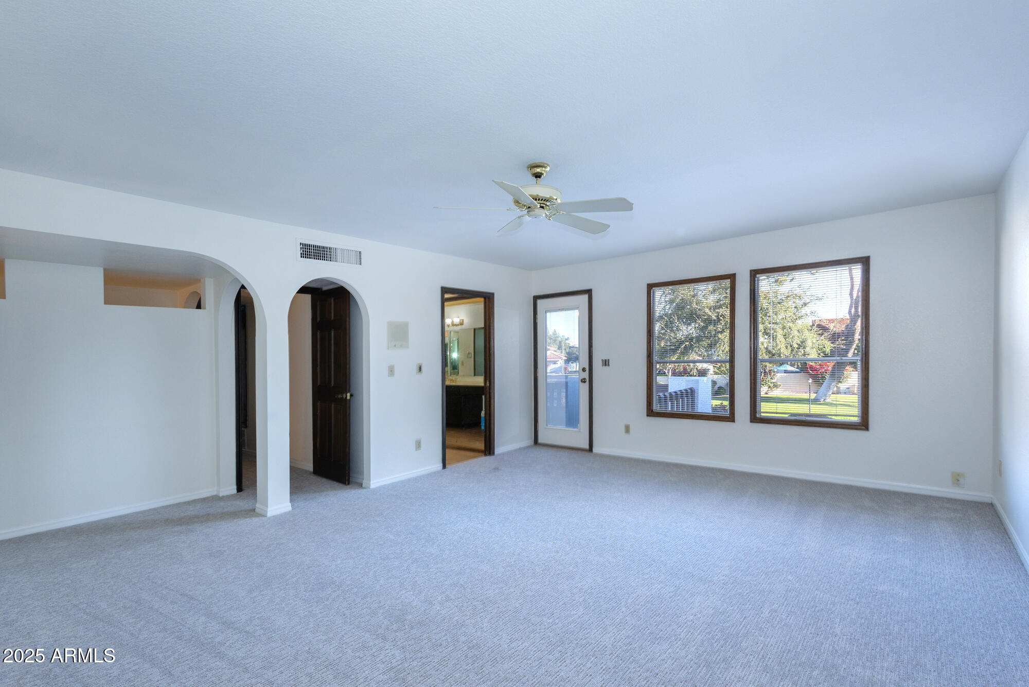 1302 E STEAMBOAT BEND Drive