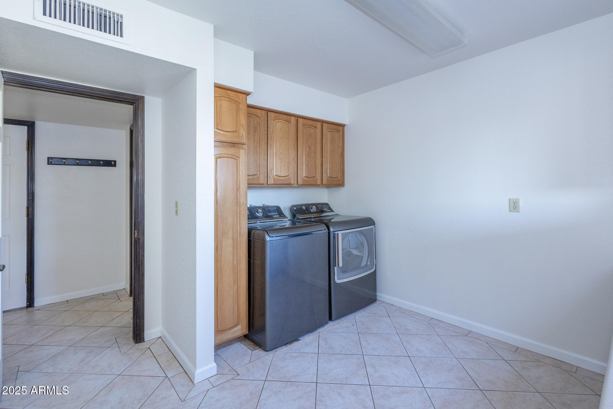 1302 E STEAMBOAT BEND Drive