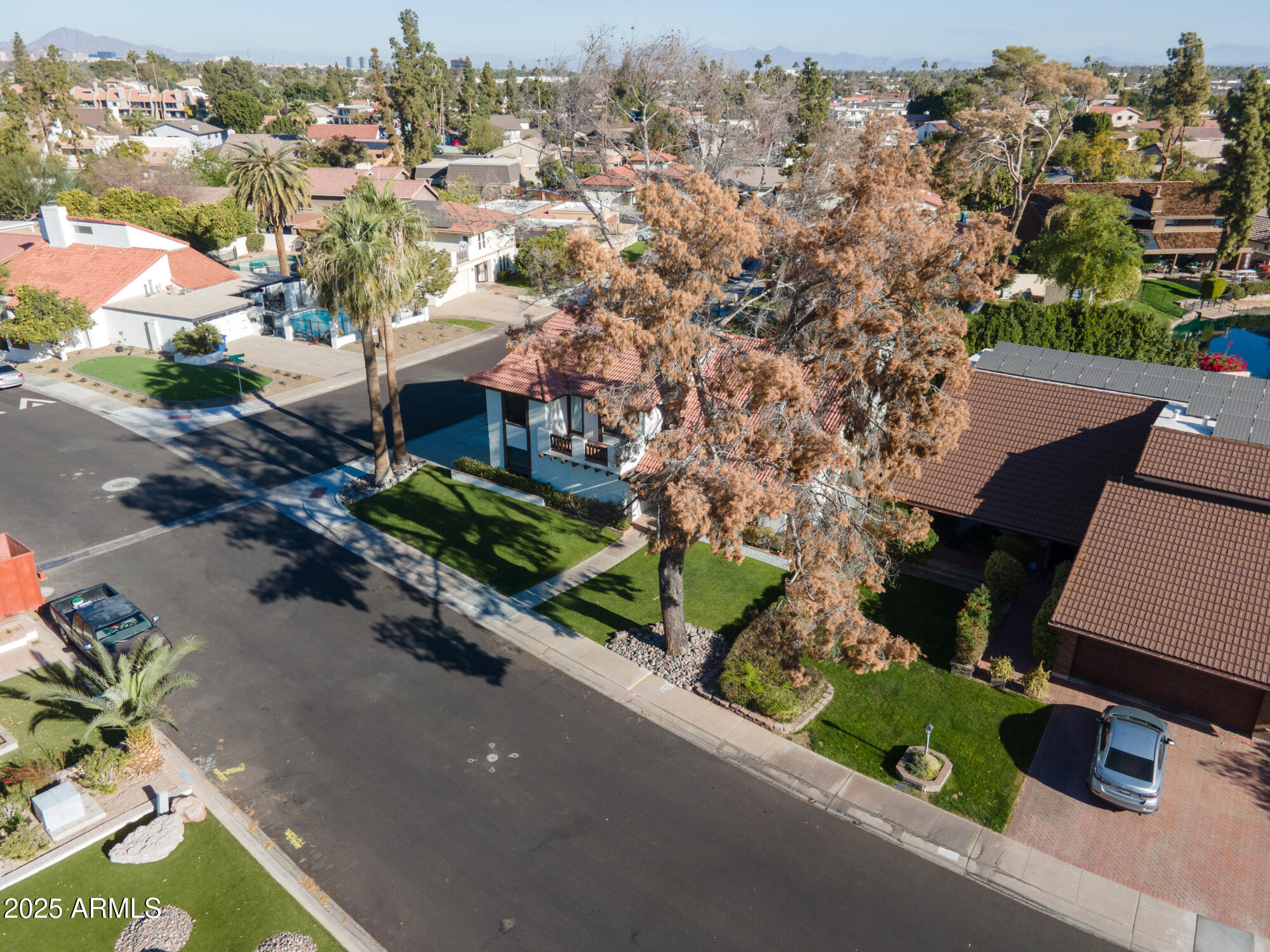 1302 E STEAMBOAT BEND Drive