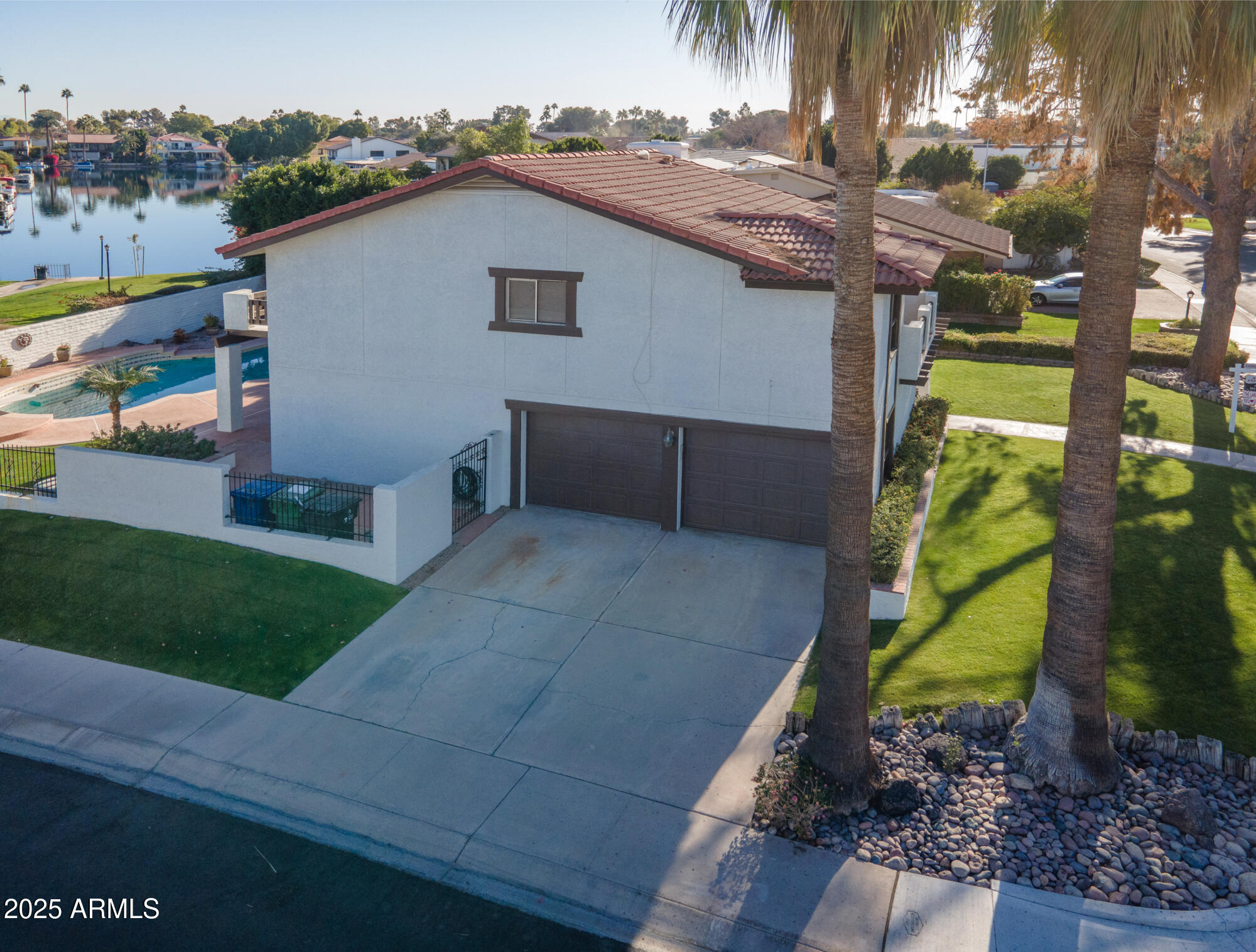 1302 E STEAMBOAT BEND Drive
