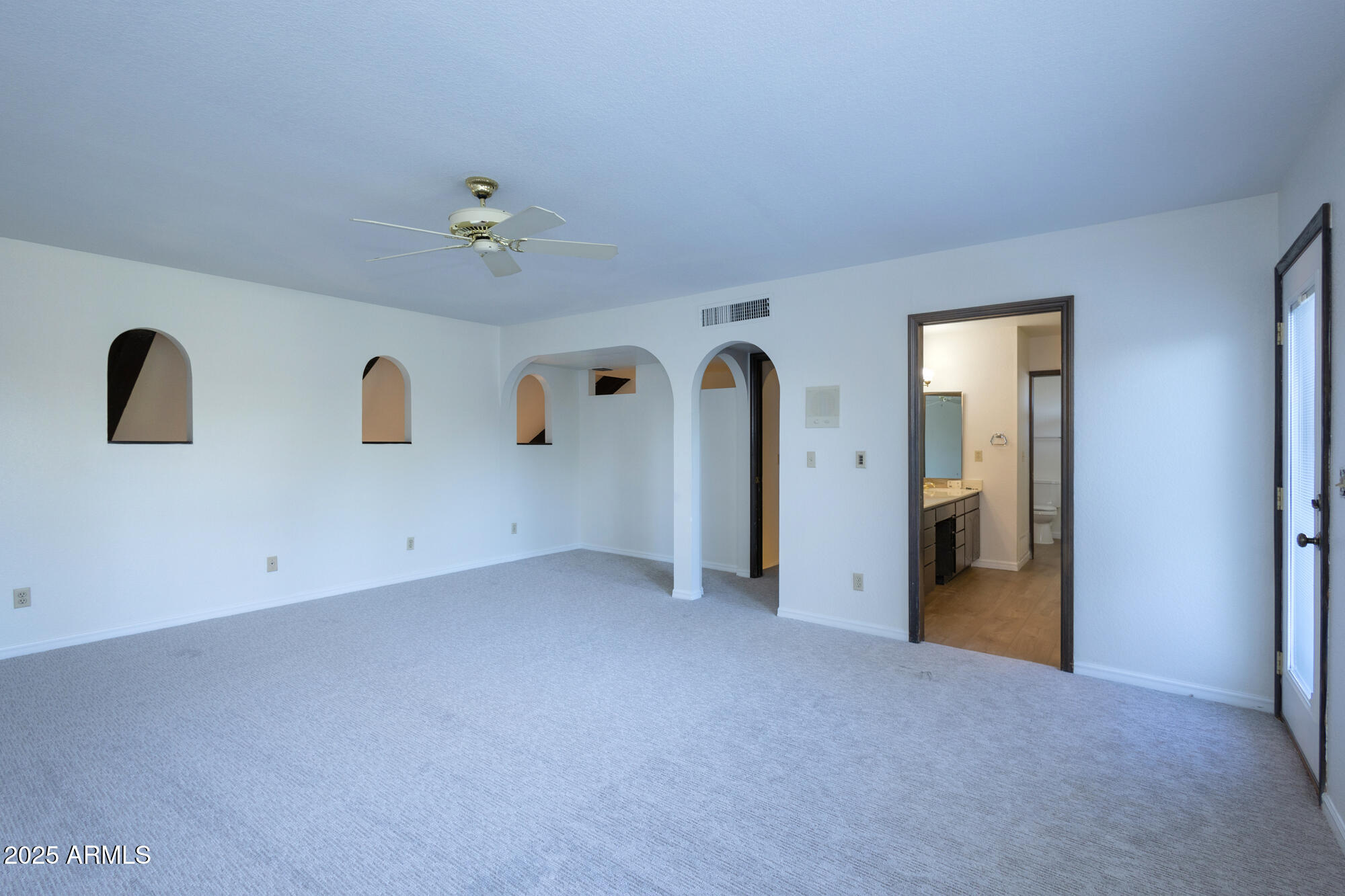 1302 E STEAMBOAT BEND Drive