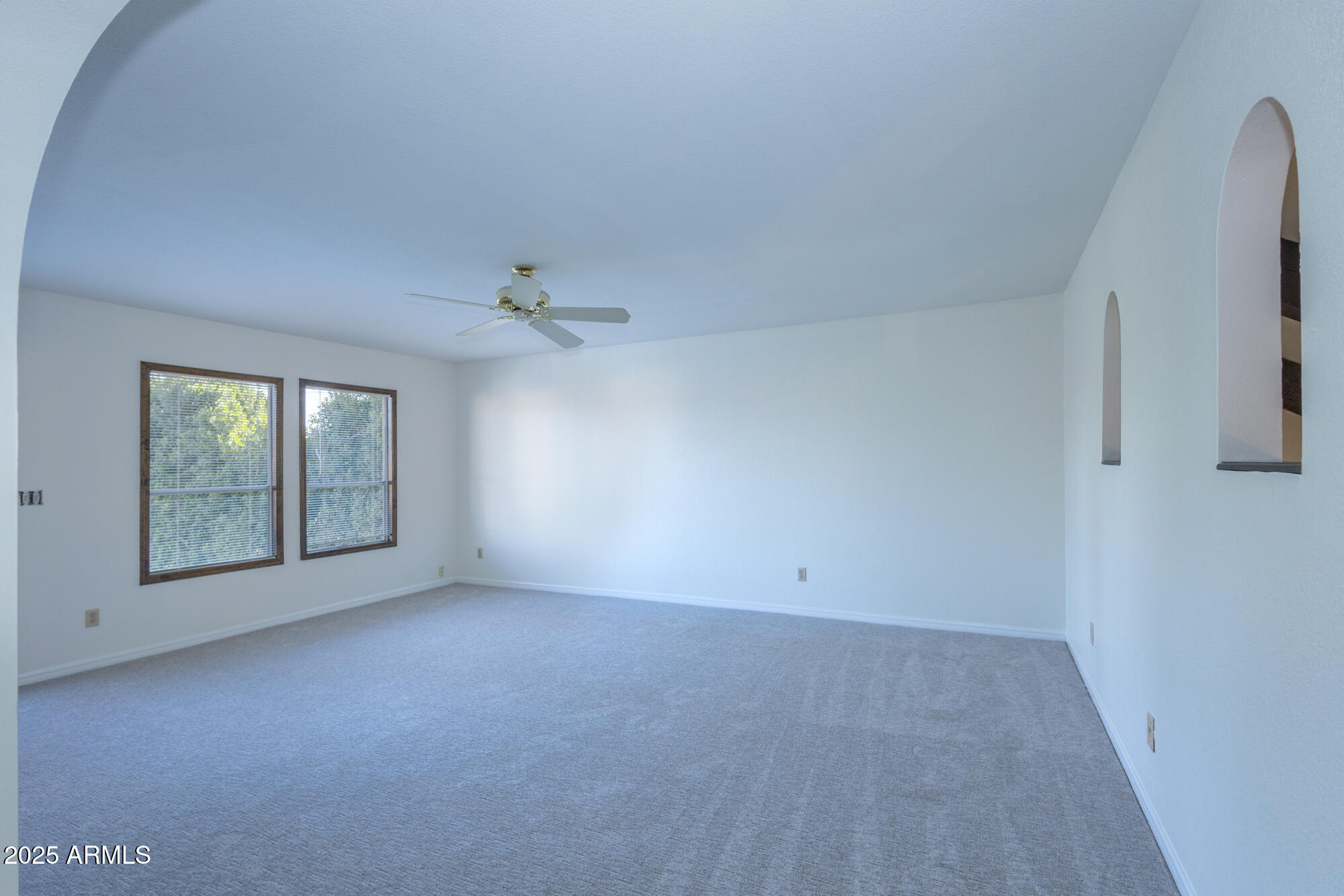 1302 E STEAMBOAT BEND Drive