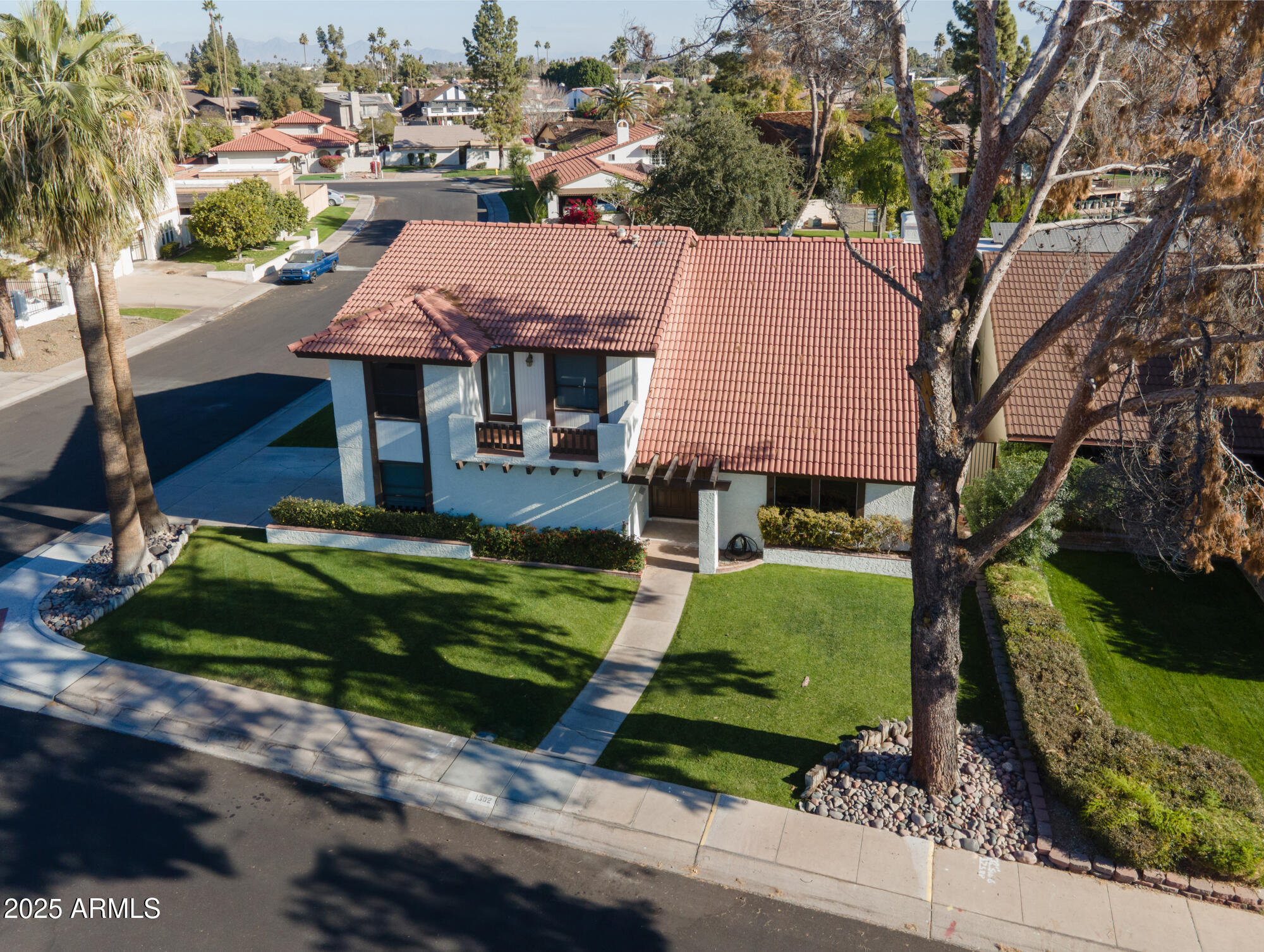 1302 E STEAMBOAT BEND Drive