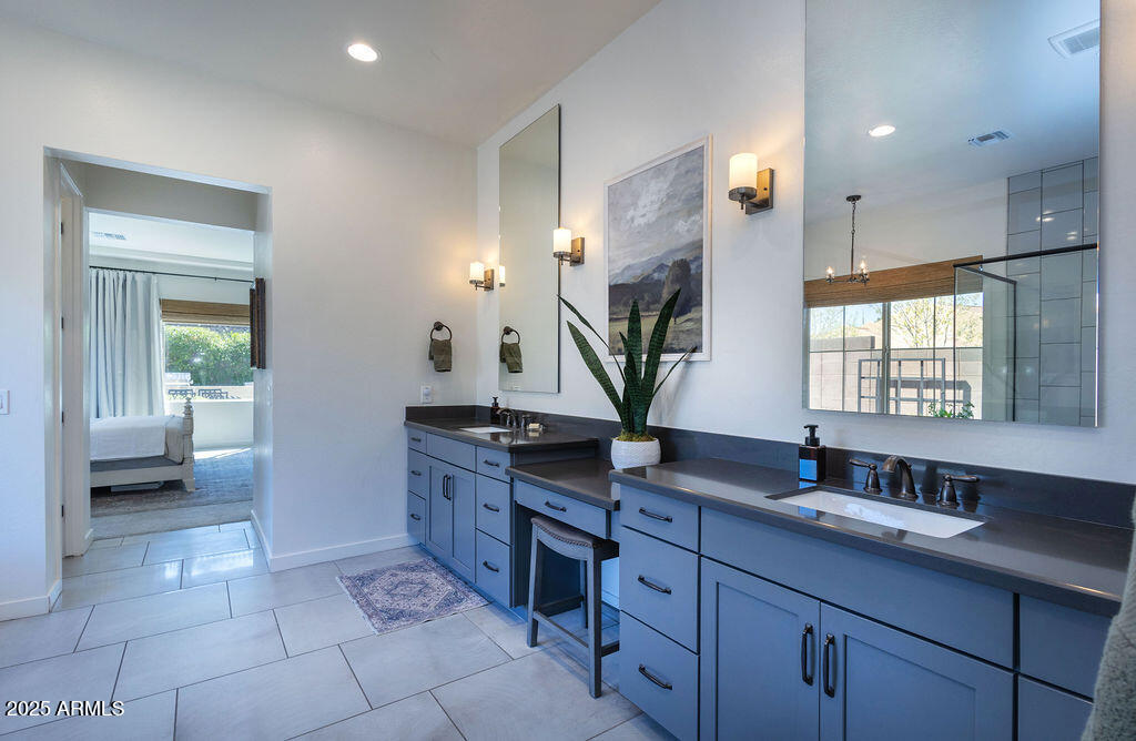 3429 E CONSTANCE Way