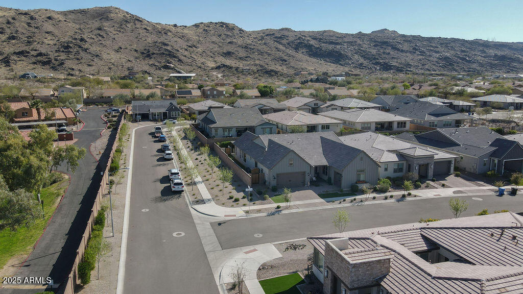 3429 E CONSTANCE Way