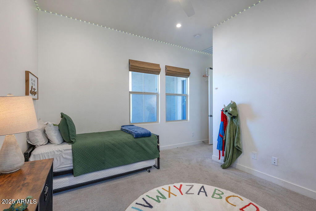 3429 E CONSTANCE Way