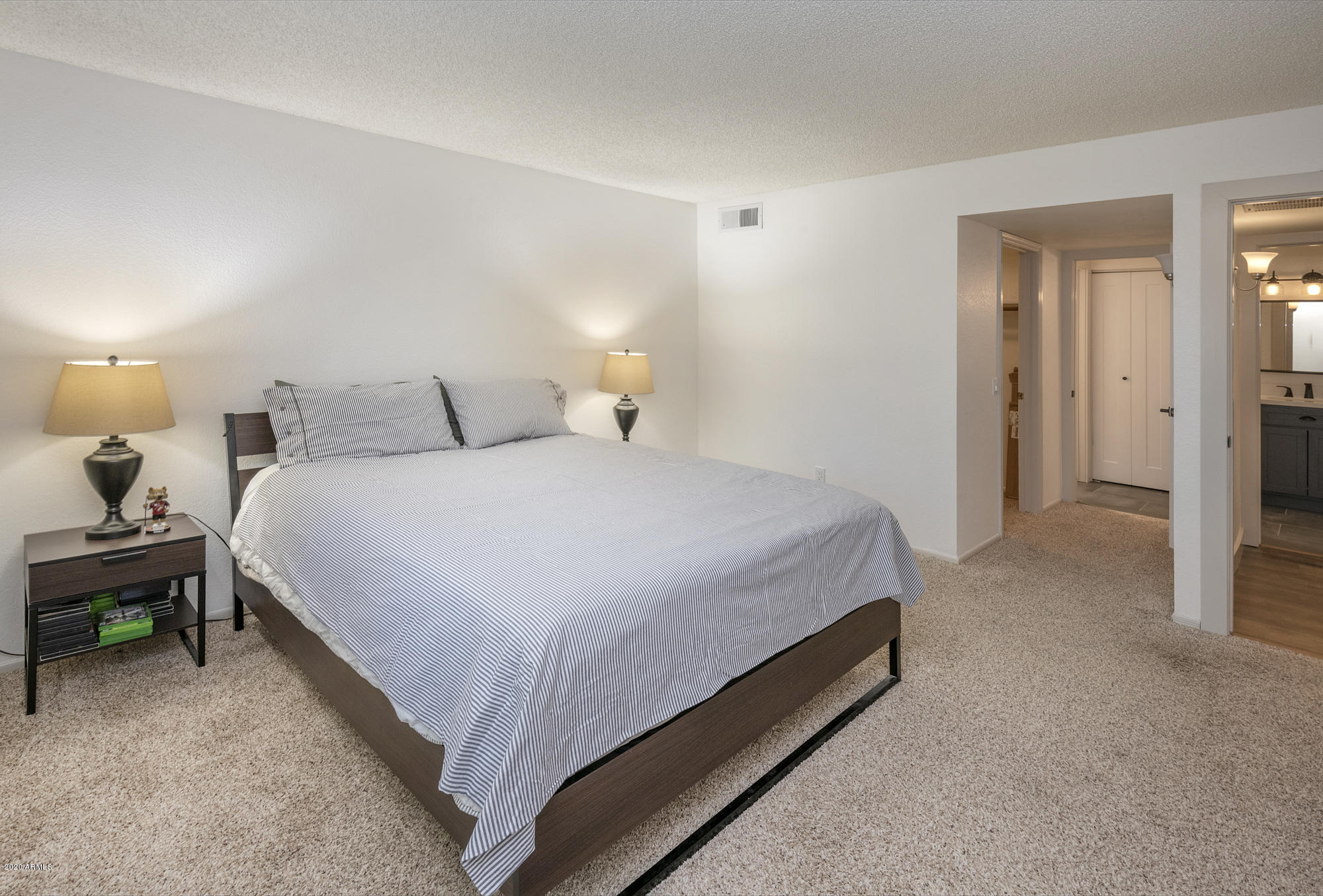 2146 W ISABELLA Avenue, 154