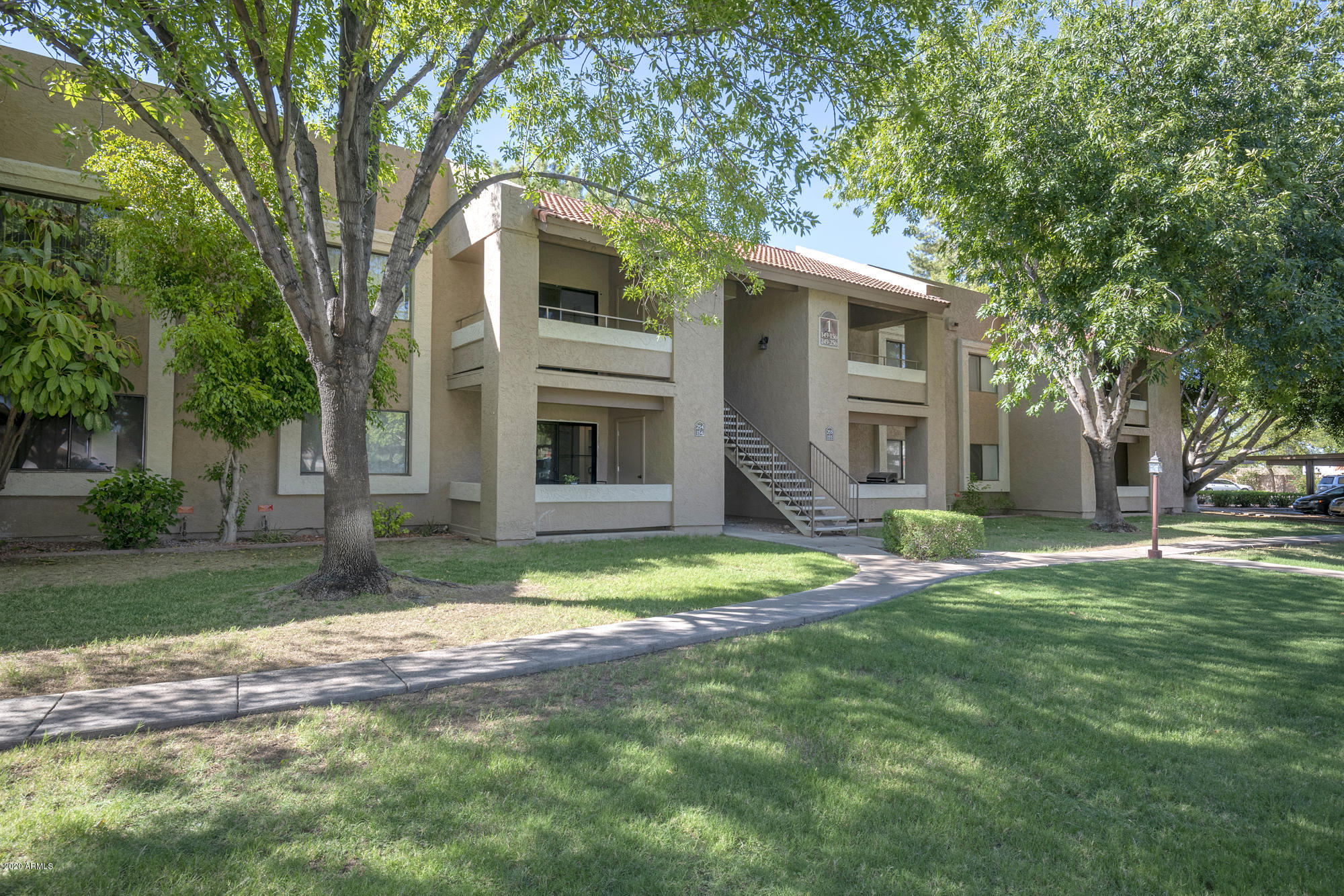 2146 W ISABELLA Avenue, 154