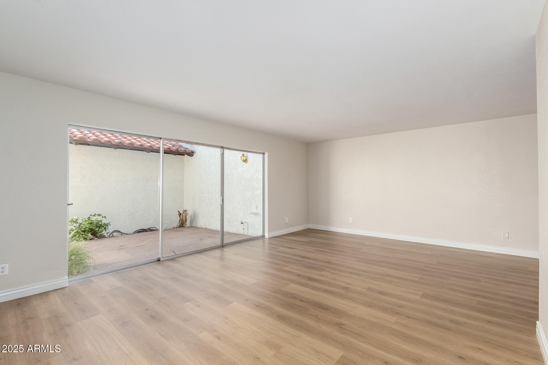 1134 E DRIFTWOOD Drive
