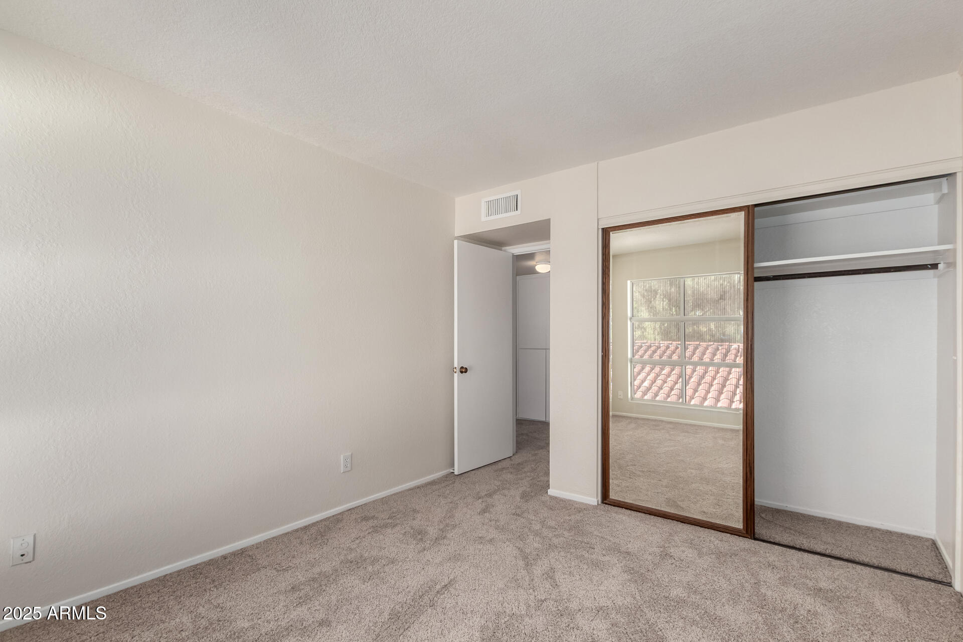1134 E DRIFTWOOD Drive