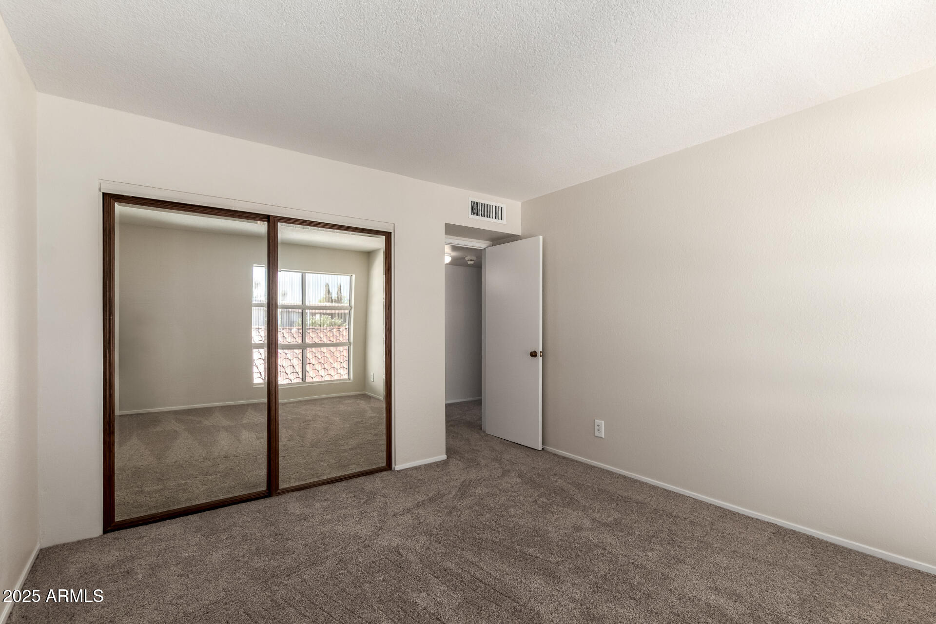 1134 E DRIFTWOOD Drive