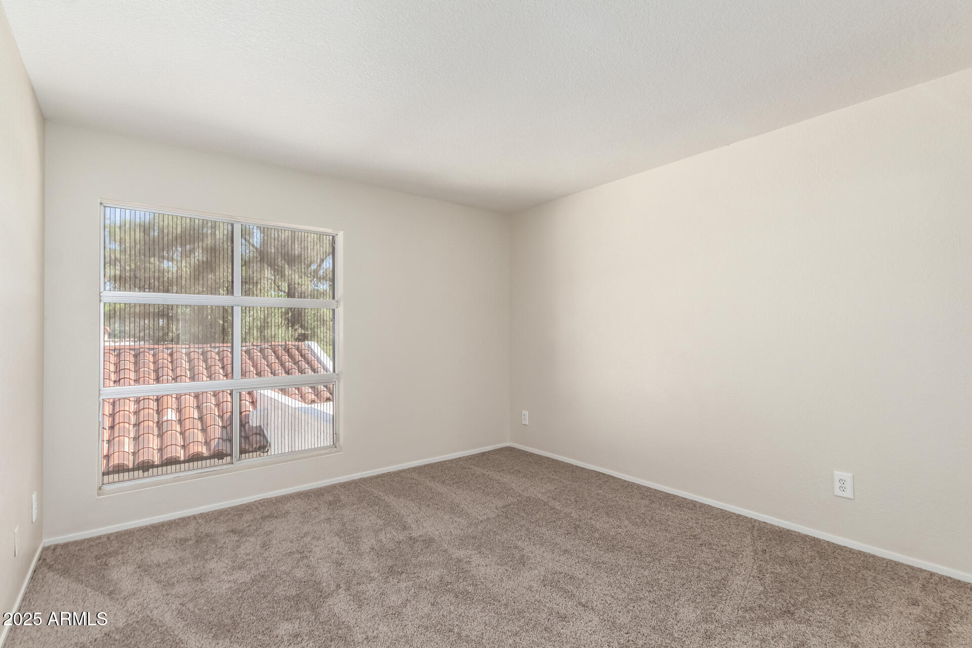 1134 E DRIFTWOOD Drive