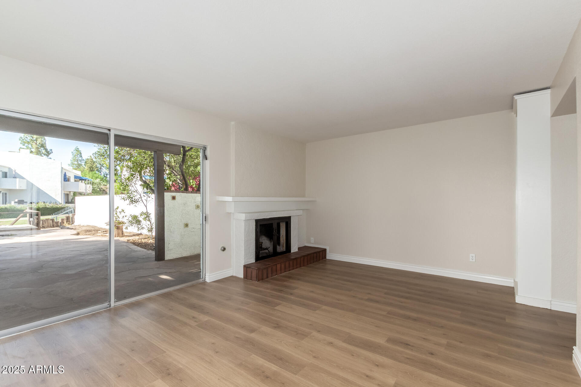1134 E DRIFTWOOD Drive