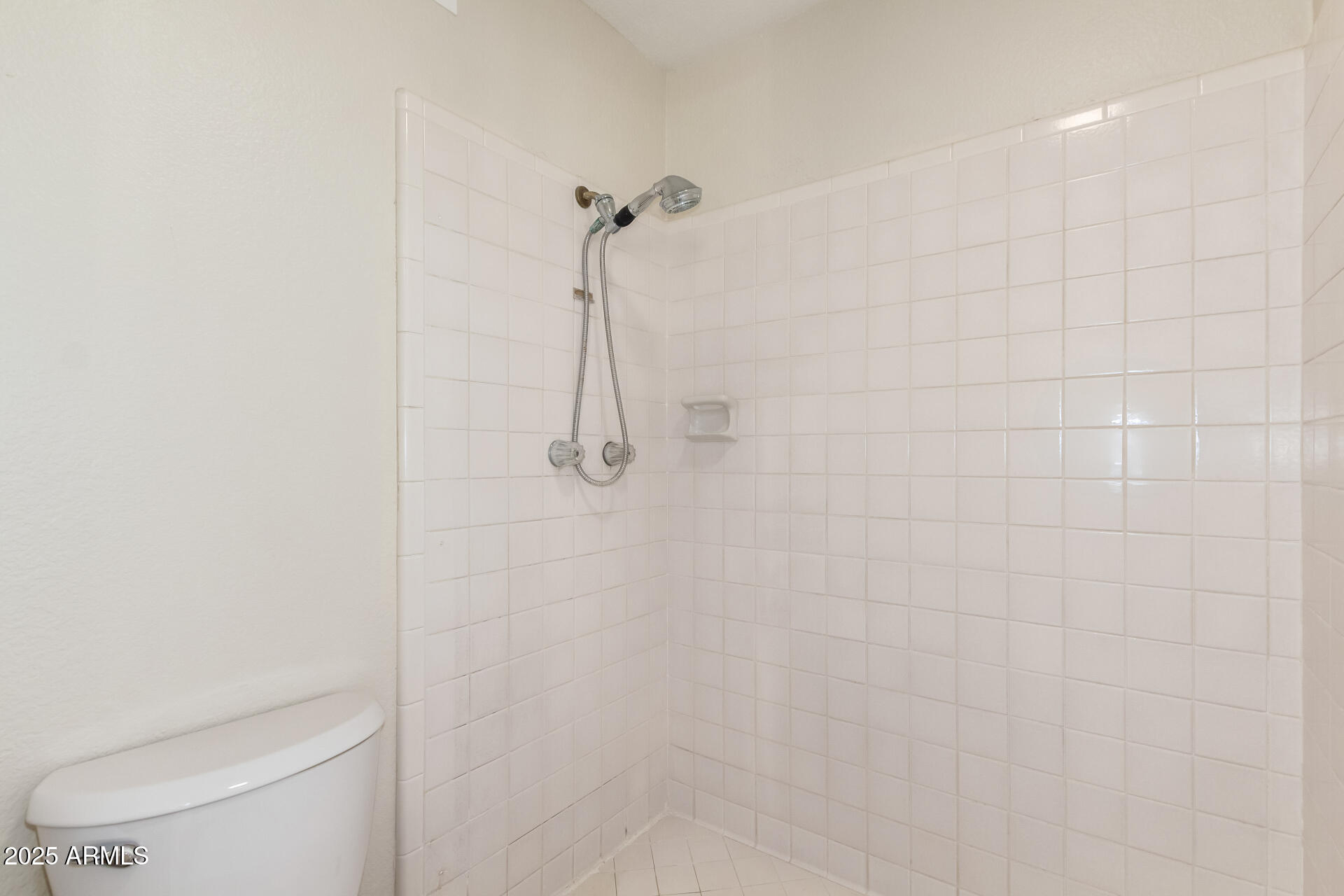 1134 E DRIFTWOOD Drive