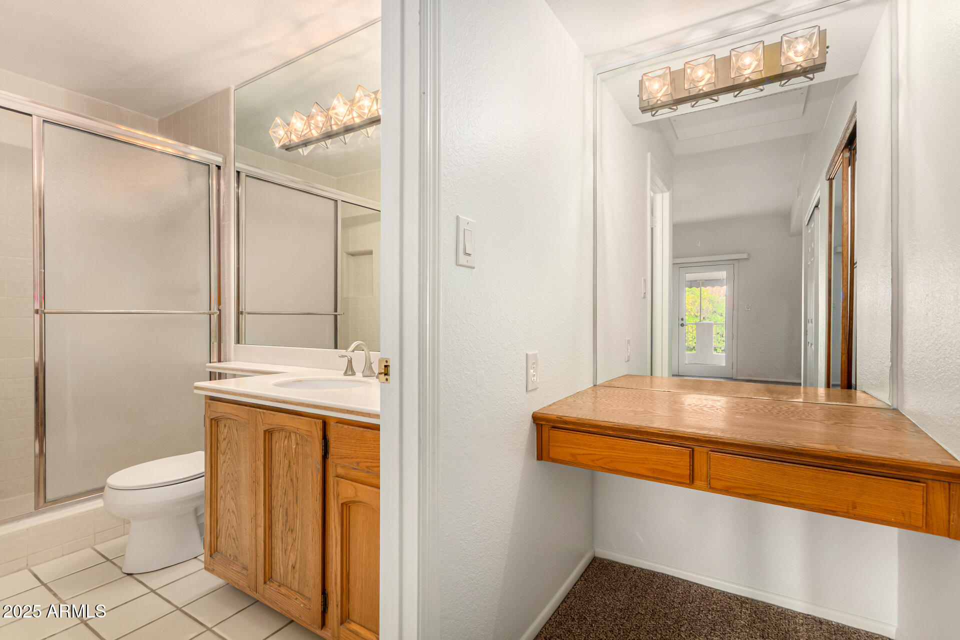 5200 S LAKESHORE Drive, 206