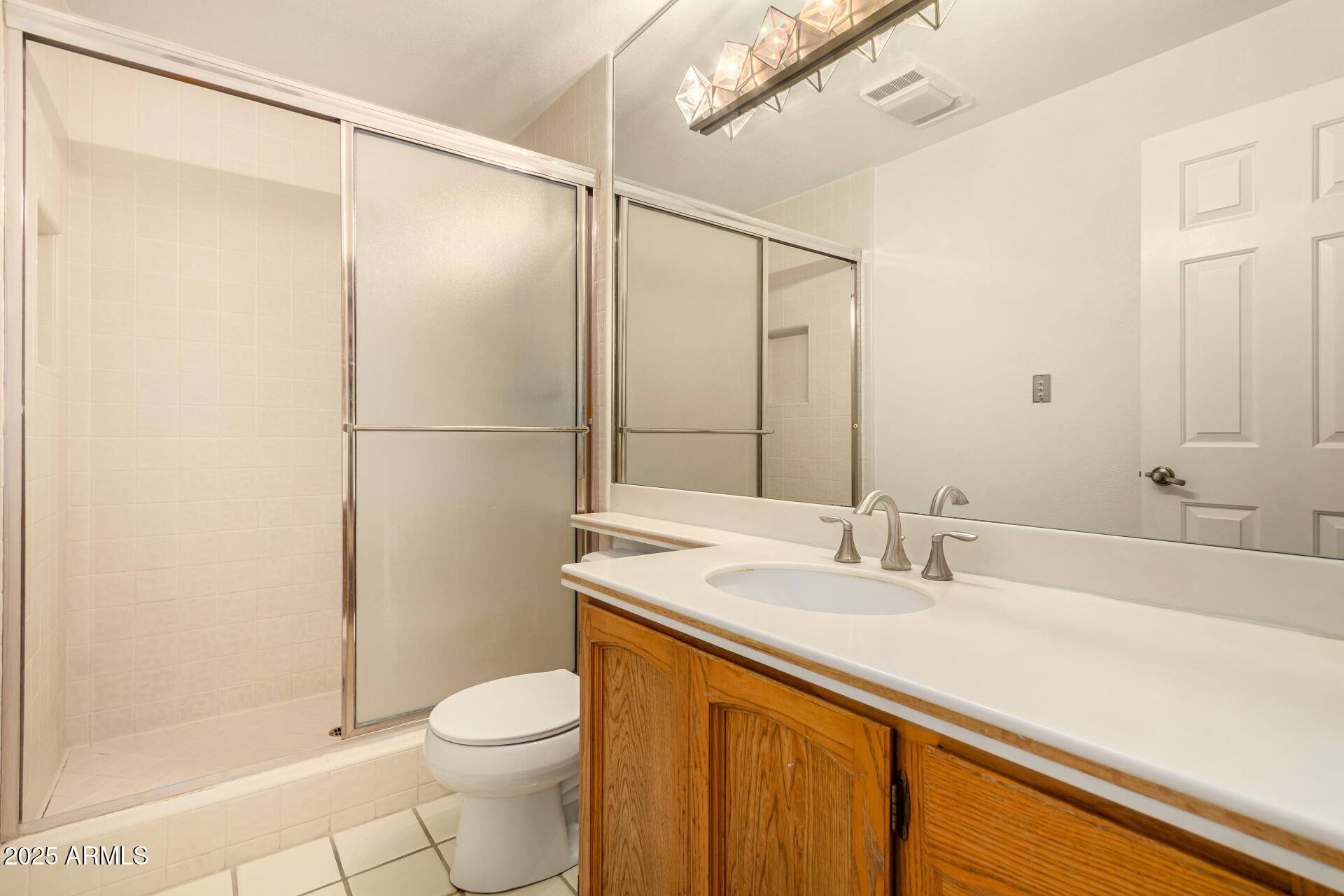 5200 S LAKESHORE Drive, 206