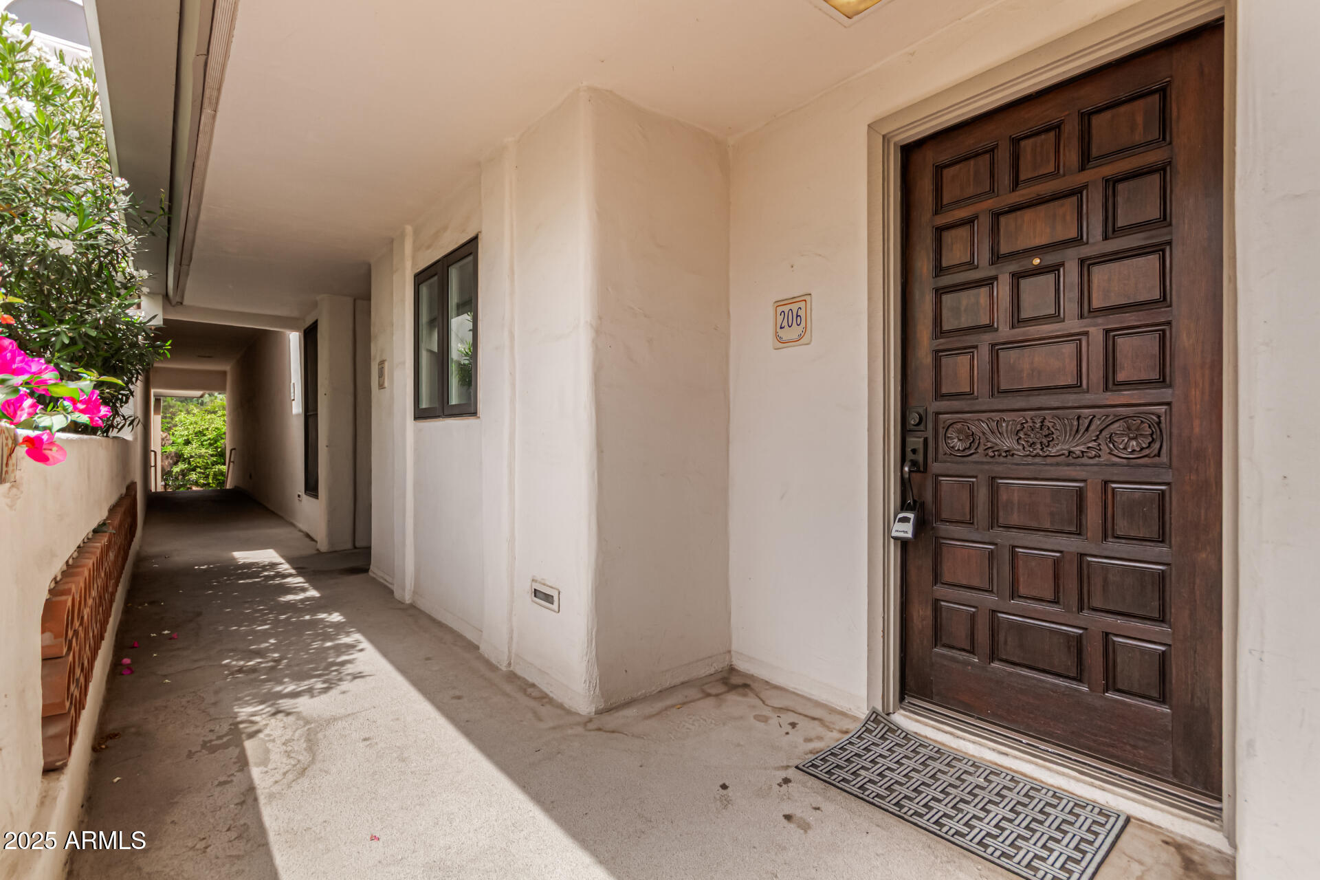 5200 S LAKESHORE Drive, 206