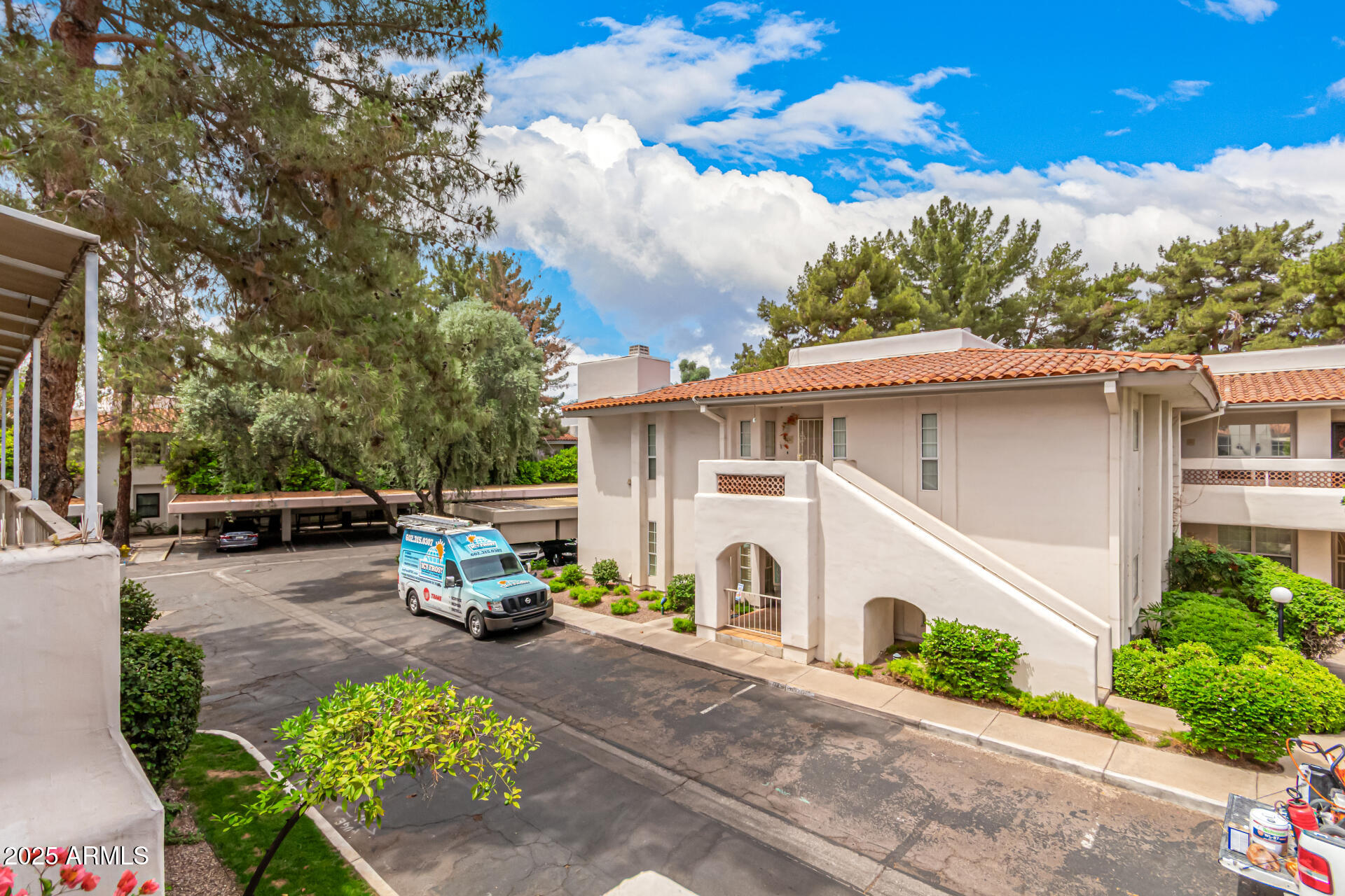 5200 S LAKESHORE Drive, 206