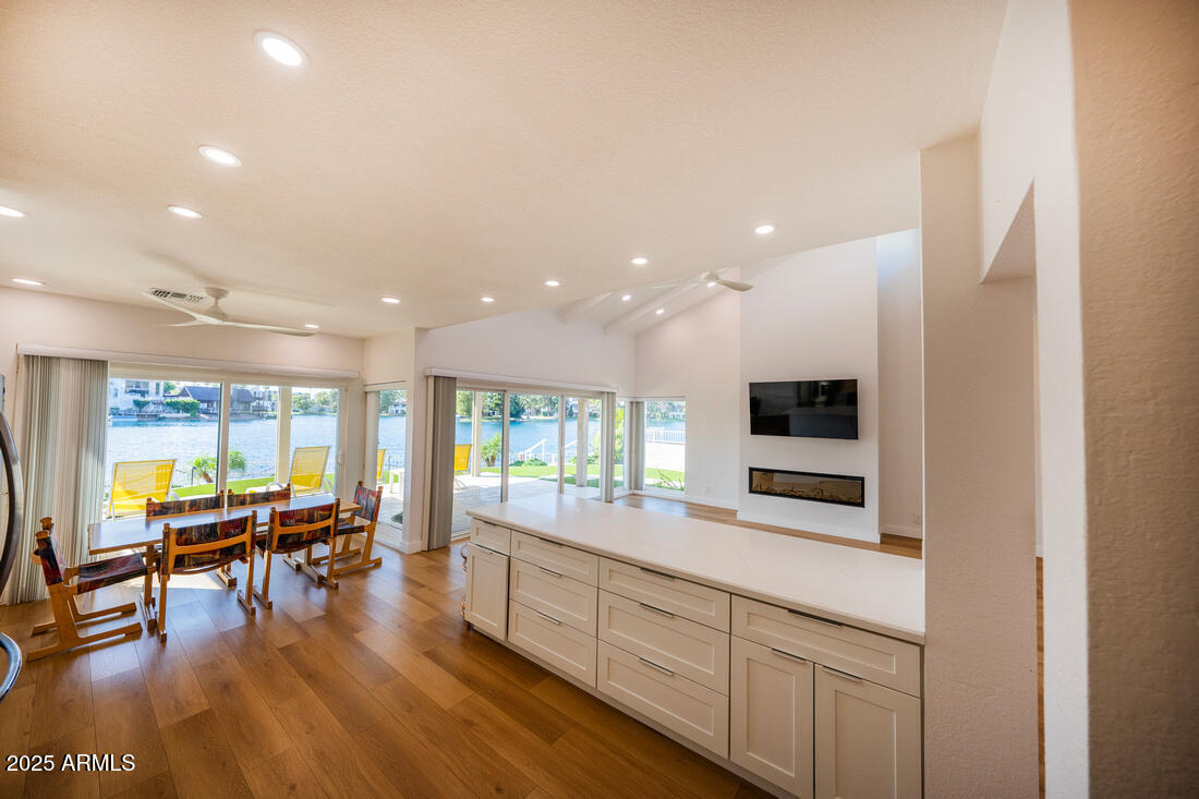 5430 S CLAMBAKE BAY Court