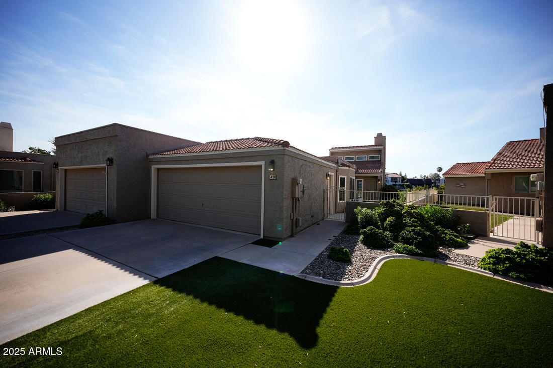 5430 S CLAMBAKE BAY Court