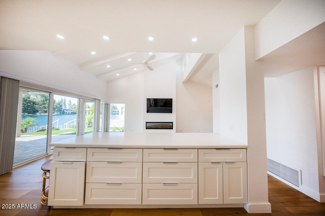 5430 S CLAMBAKE BAY Court