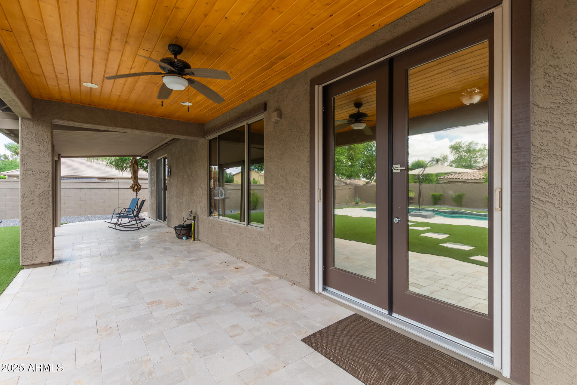 2111 E YELLOWSTONE Place
