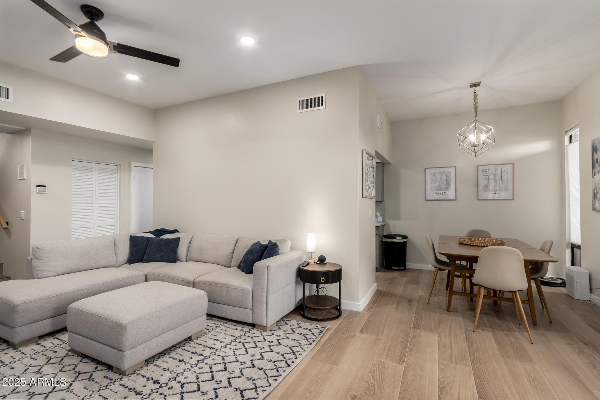 1207 E NORTHSHORE Drive, 136