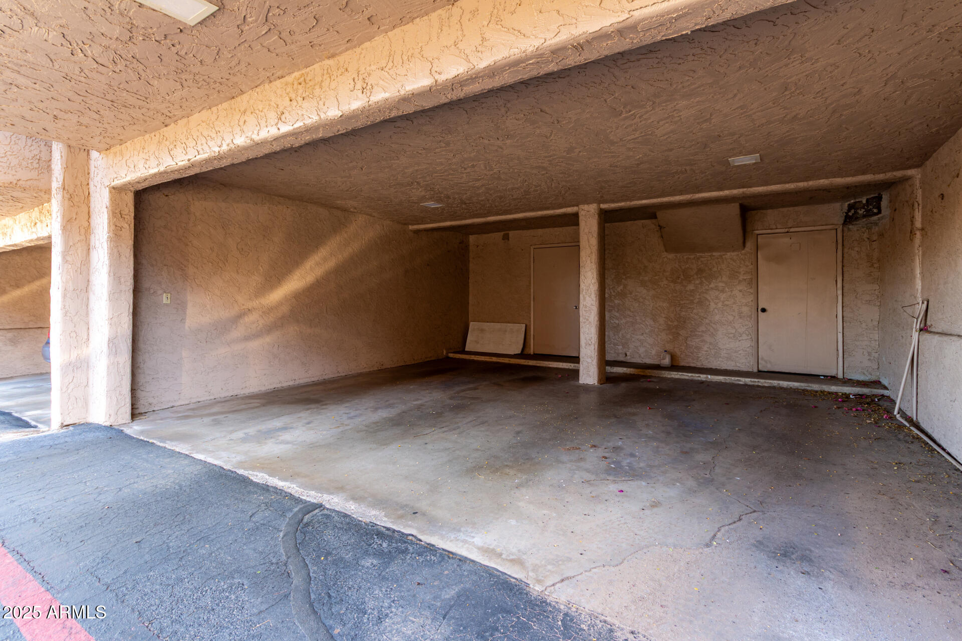 1207 E NORTHSHORE Drive, 136