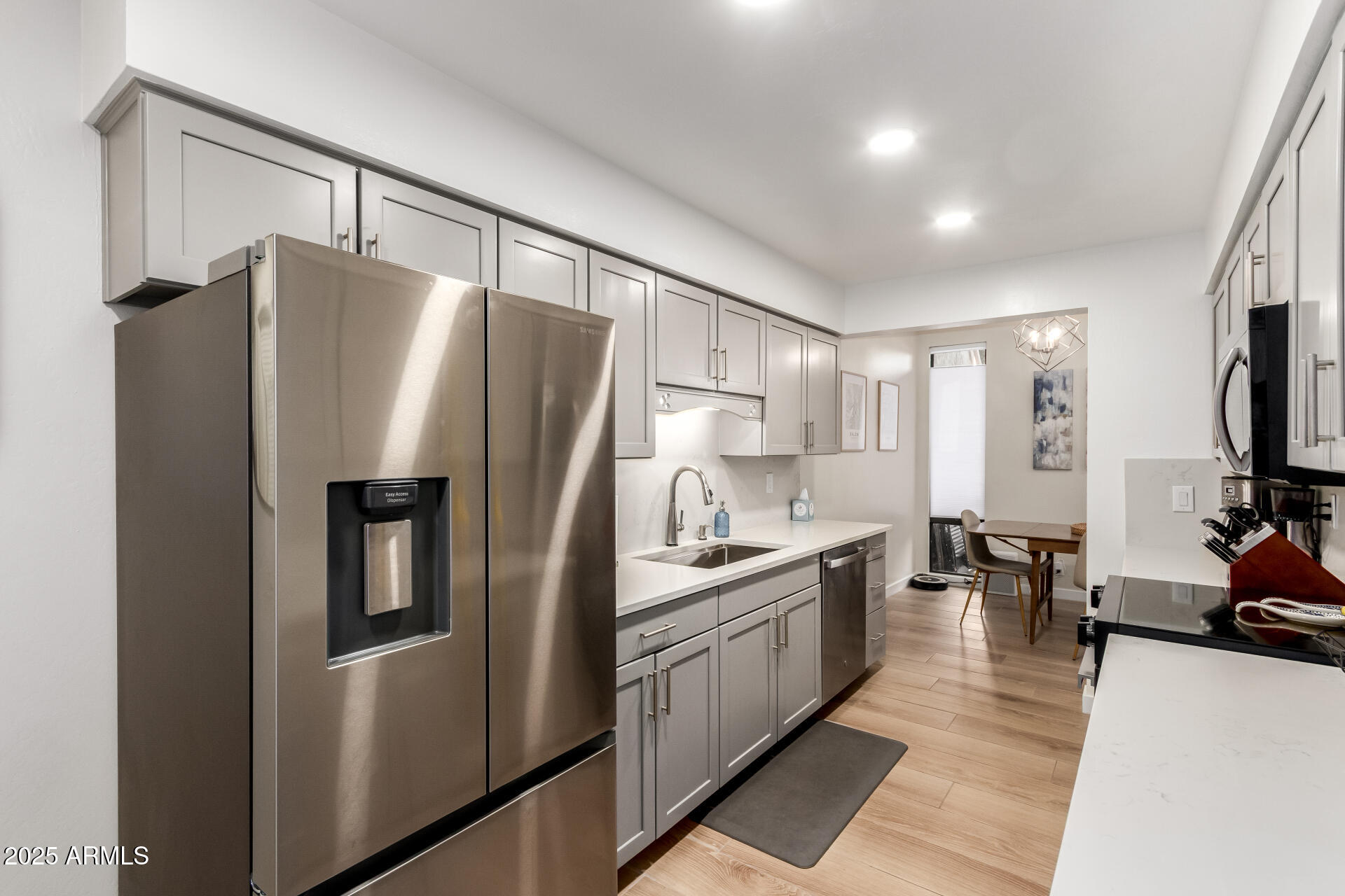 1207 E NORTHSHORE Drive, 136