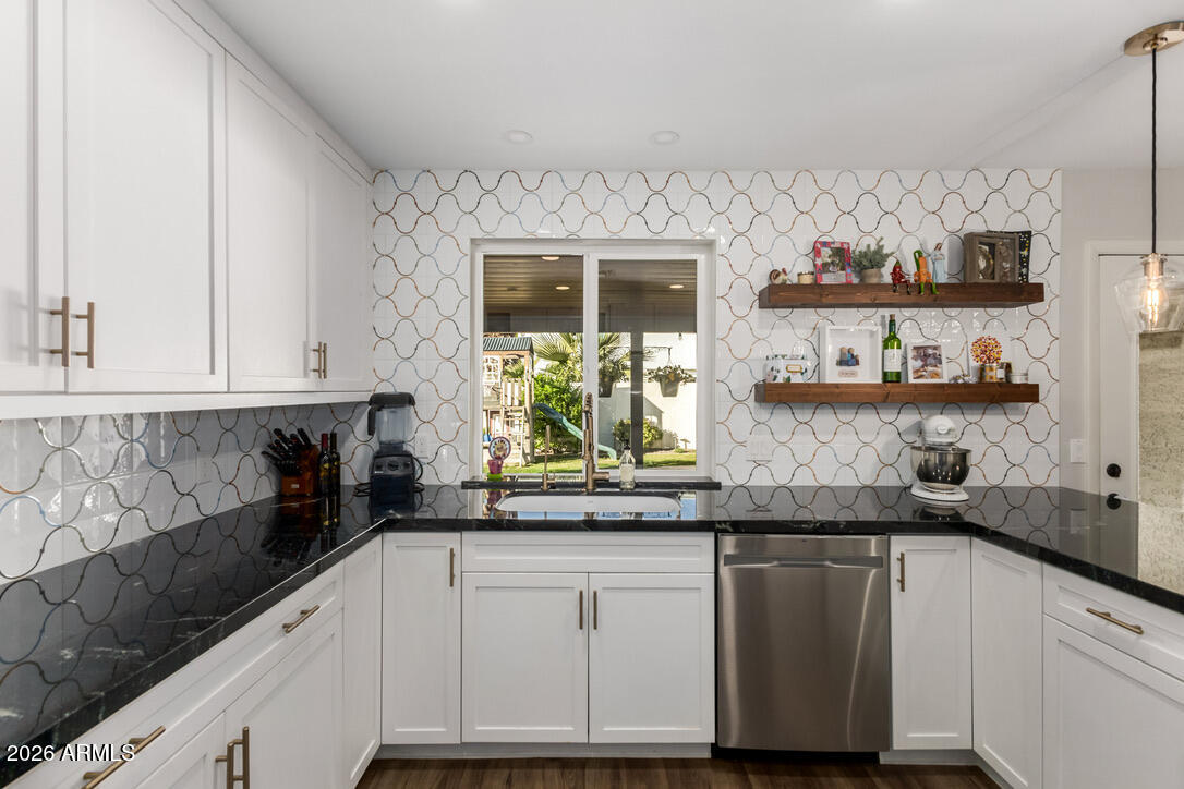 1500 E EDGEWATER Drive