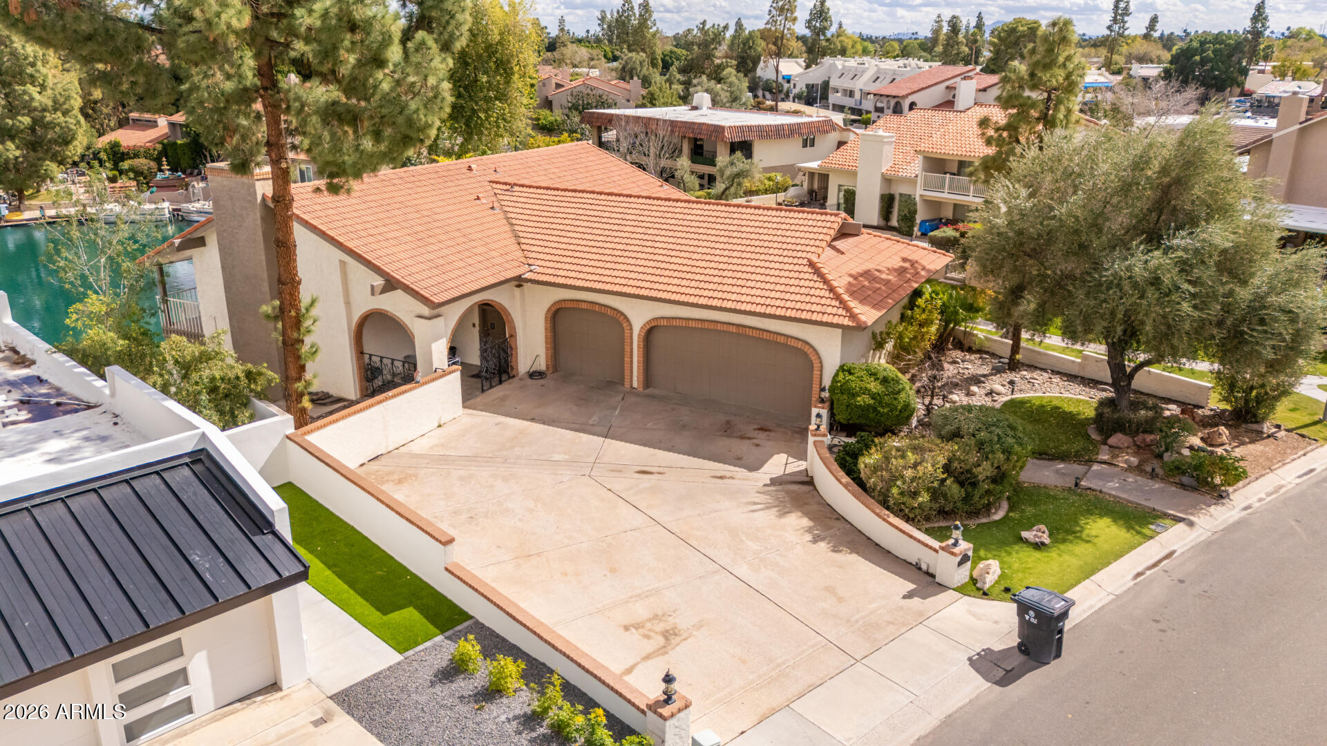 5445 S LIGHTHOUSE Lane